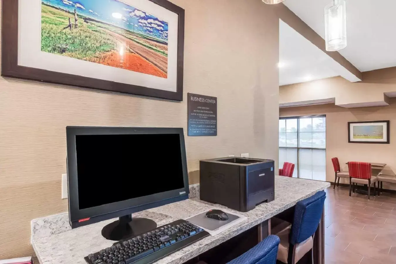 Business facilities, TV/Entertainment Center in Comfort Suites