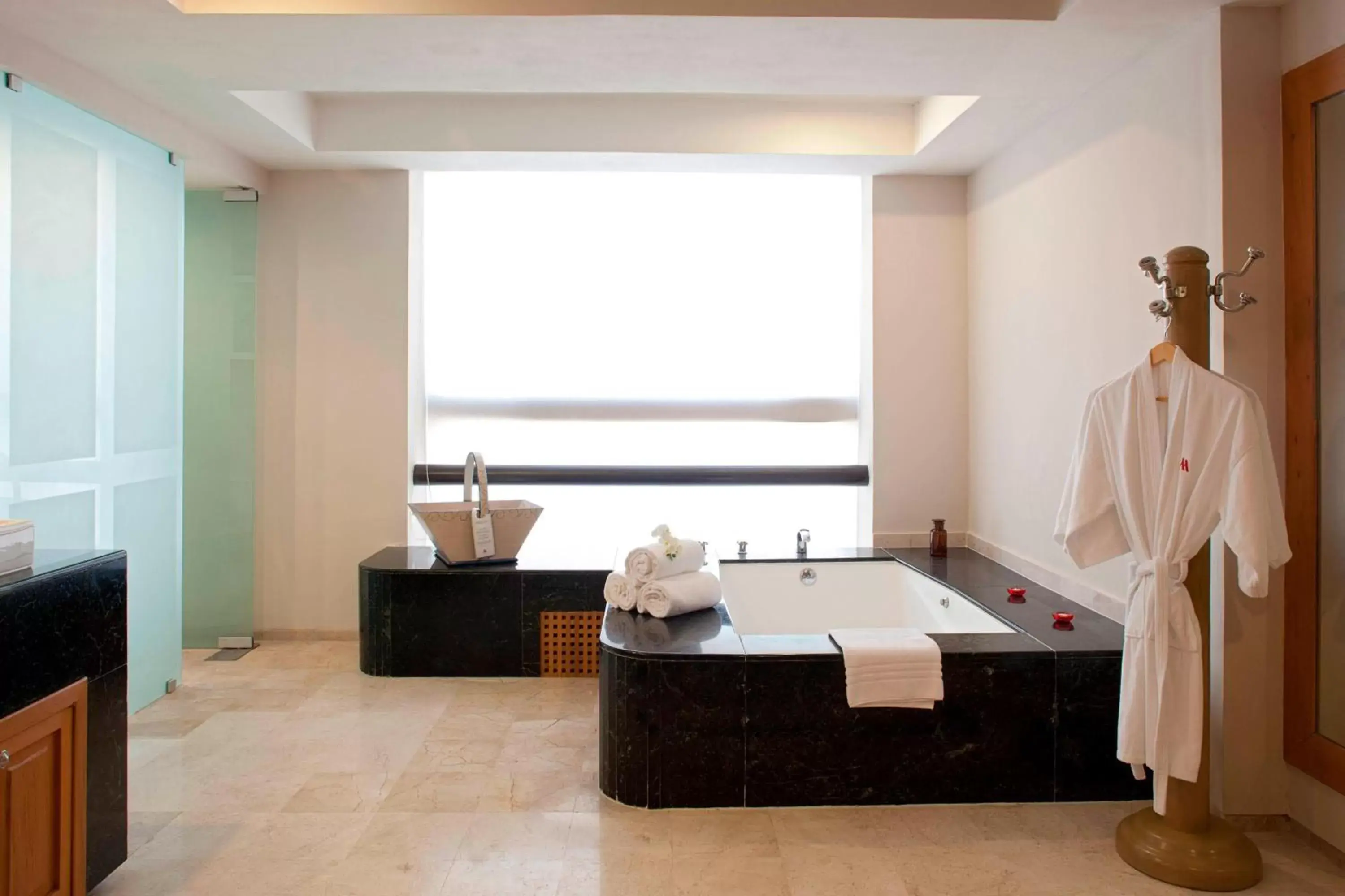Bathroom in Marriott Tuxtla Gutierrez Hotel