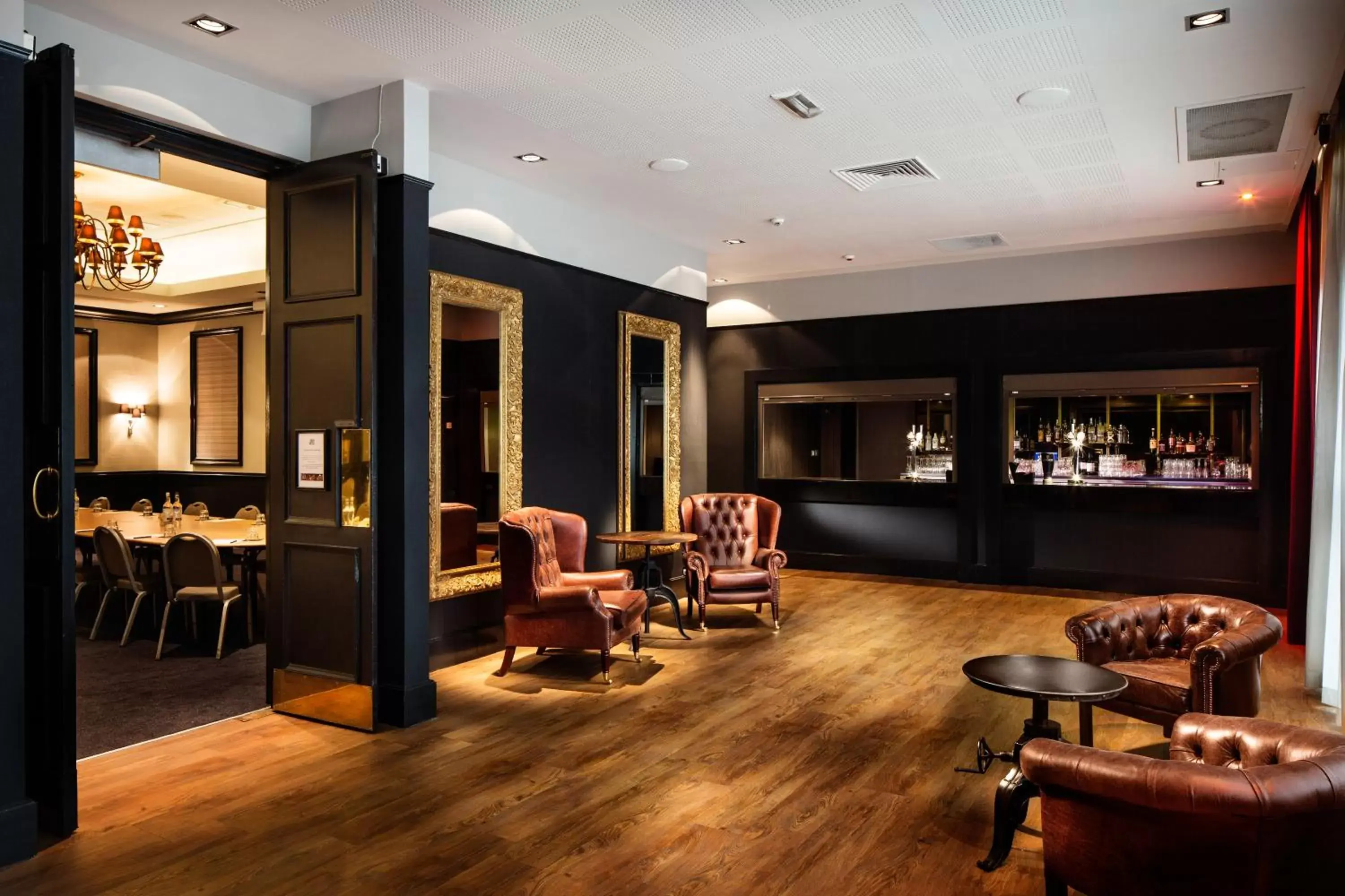 Business facilities, Lounge/Bar in pentahotel Reading