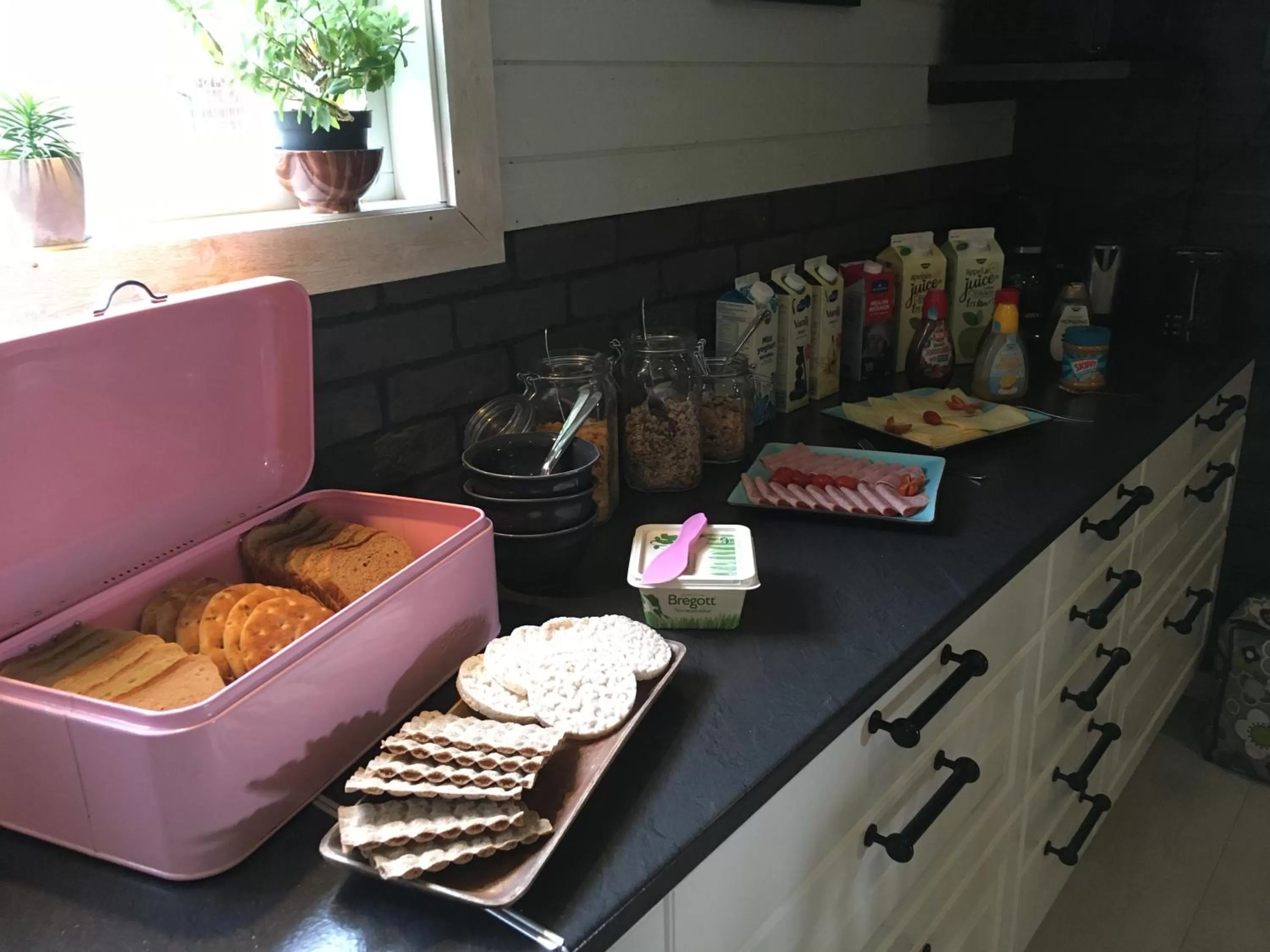 Breakfast in Husky Lodge Hostel