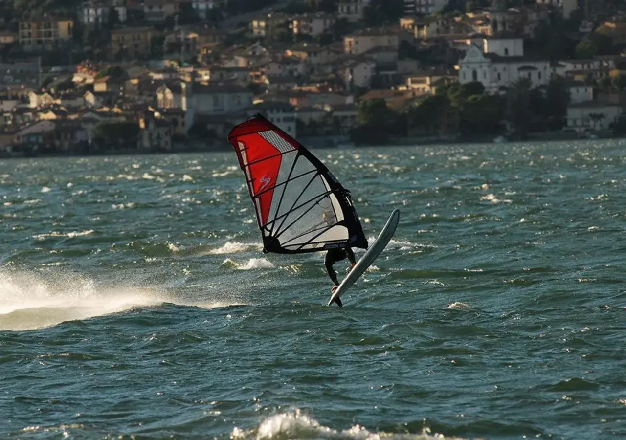 Activities, Windsurfing in Iseo Lago Hotel