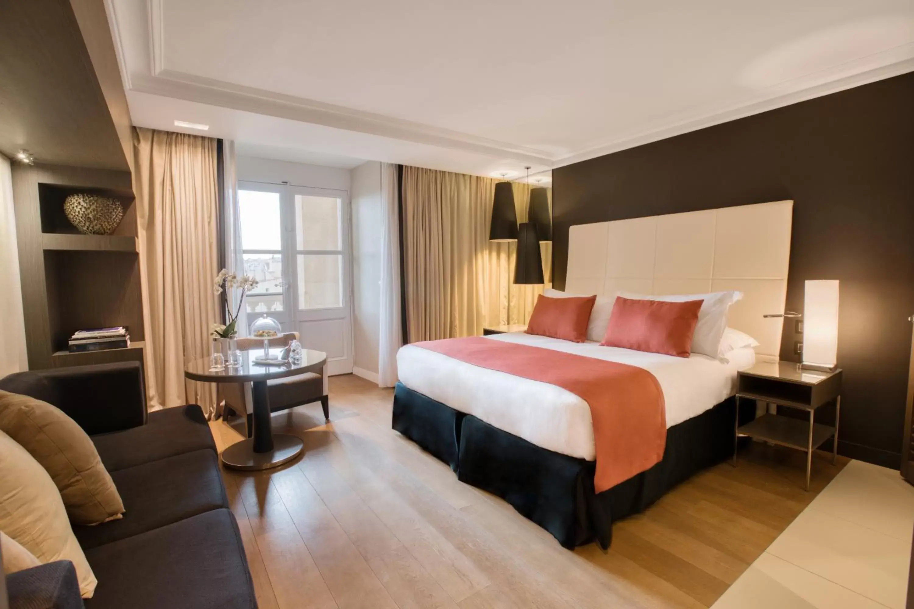 Photo of the whole room, Bed in InterContinental Marseille - Hotel Dieu, an IHG Hotel