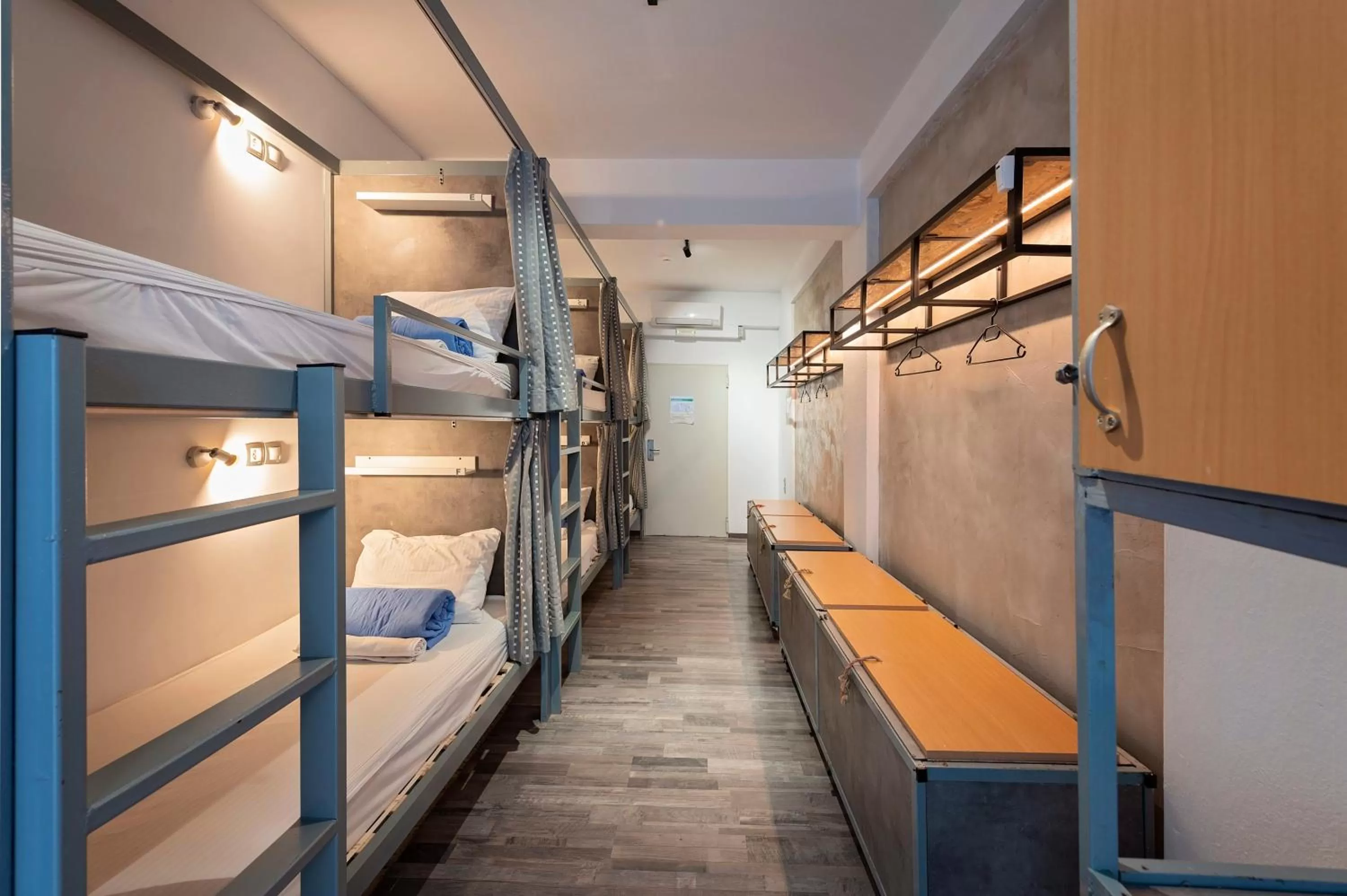 Photo of the whole room, Bed in Bedbox Hostel