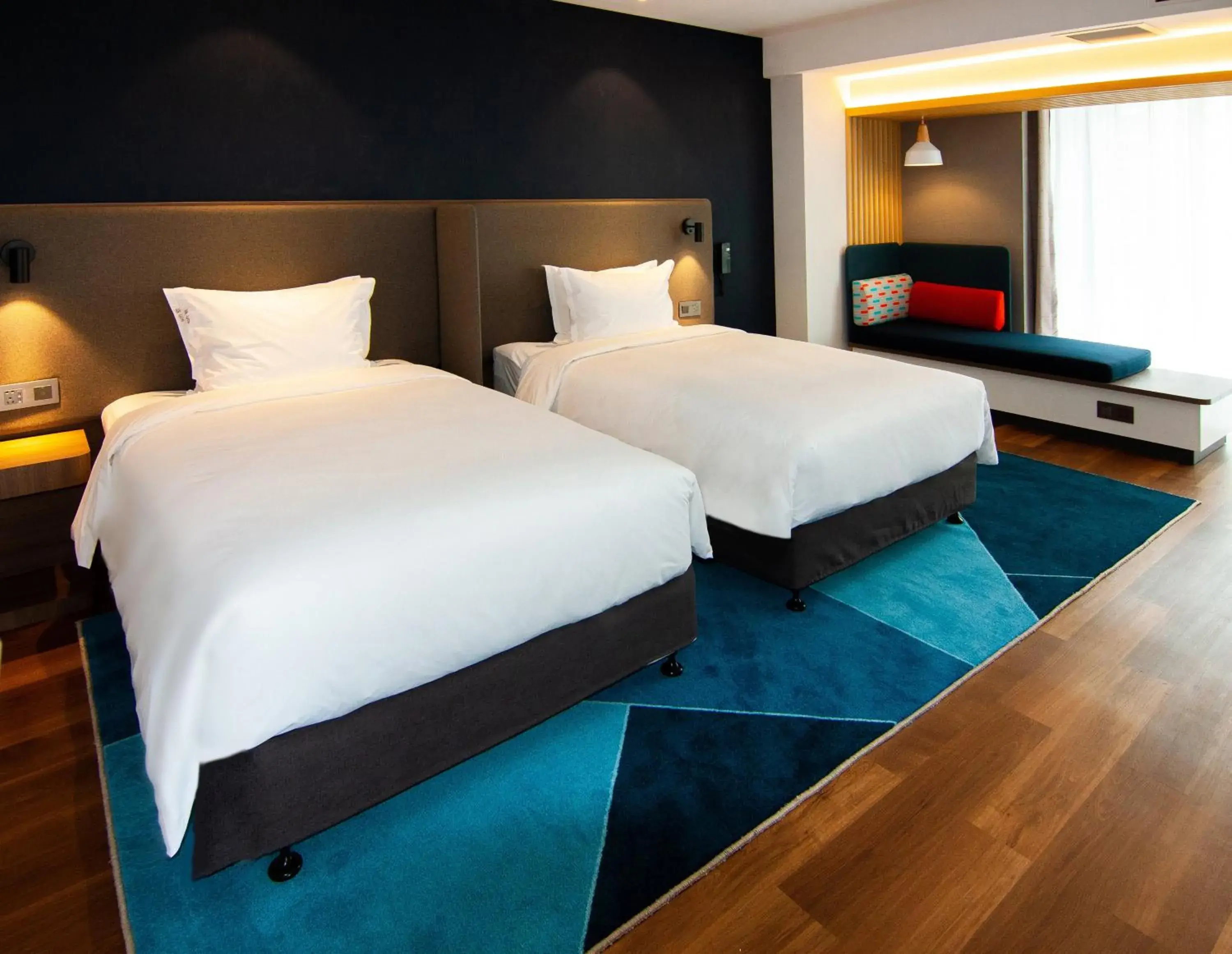 Photo of the whole room, Bed in Holiday Inn Express Tianjin Airport East, an IHG Hotel