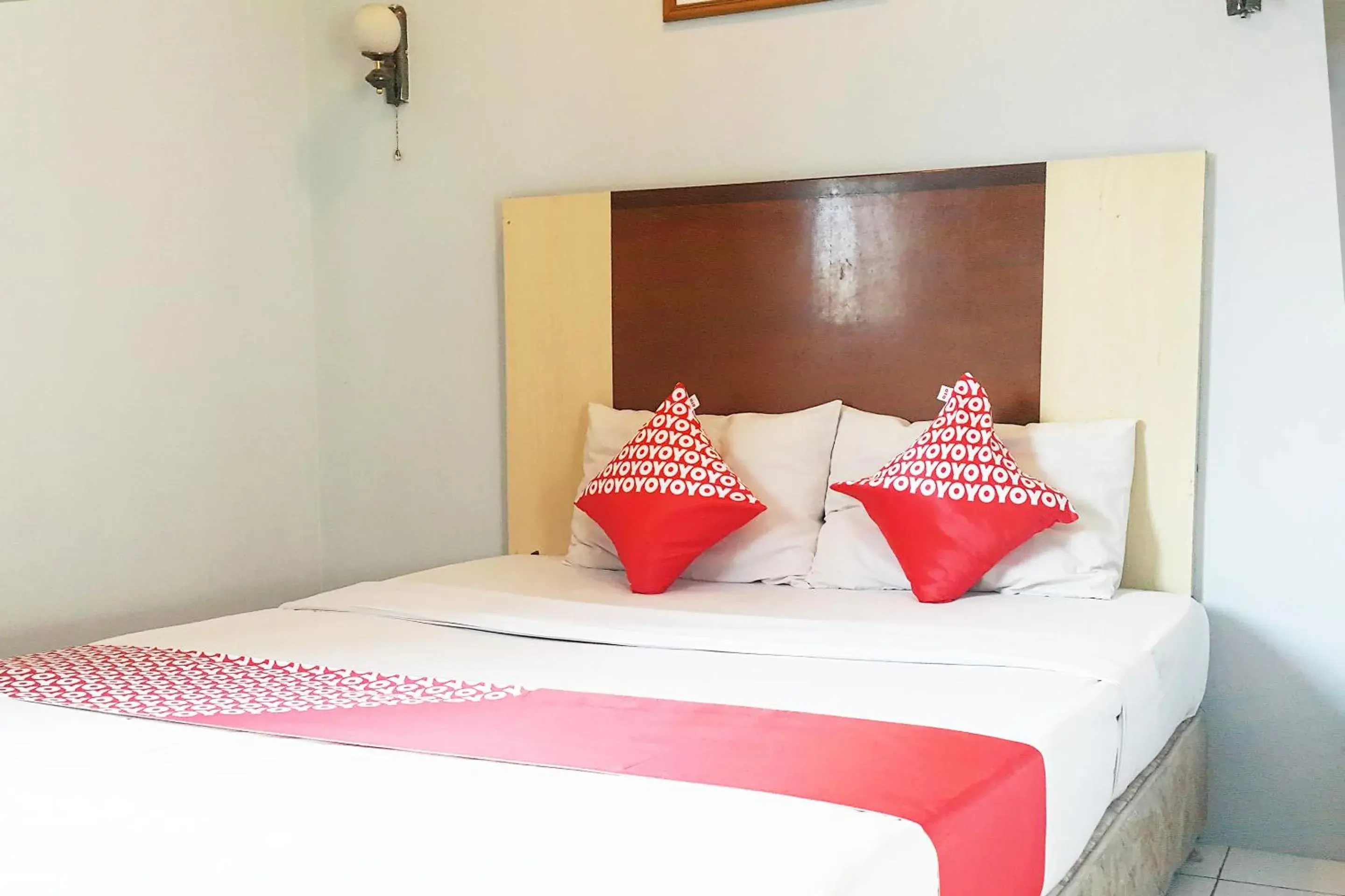 Bedroom, Bed in OYO 1088 Hotel Mega Sentosa