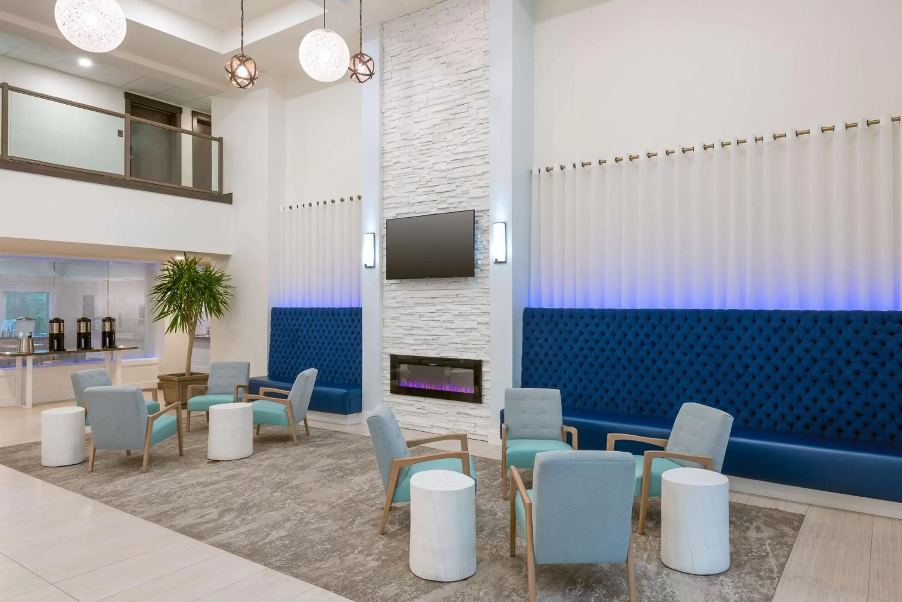 Lobby or reception in Ameniti Bay - Best Western Signature Collection