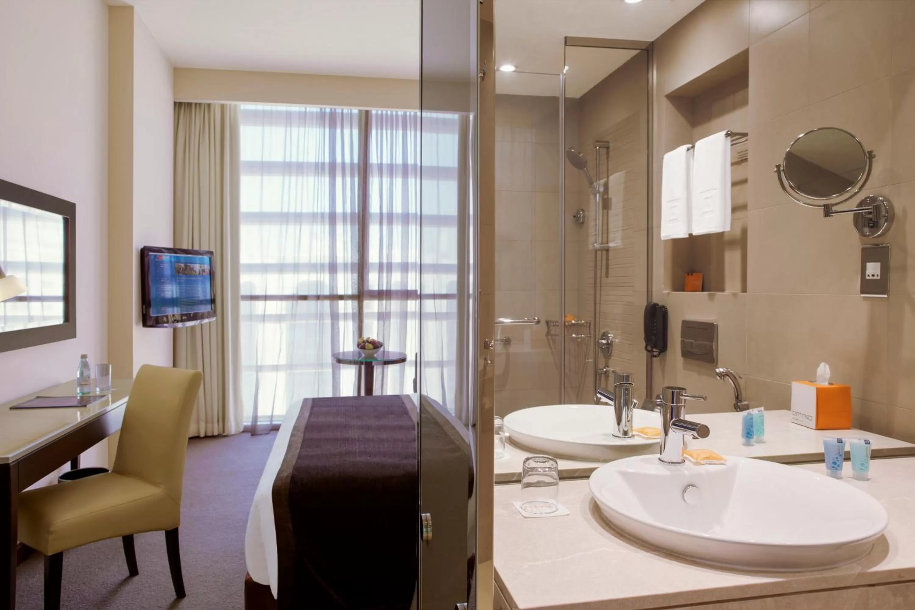Bathroom in Centro Barsha - by Rotana