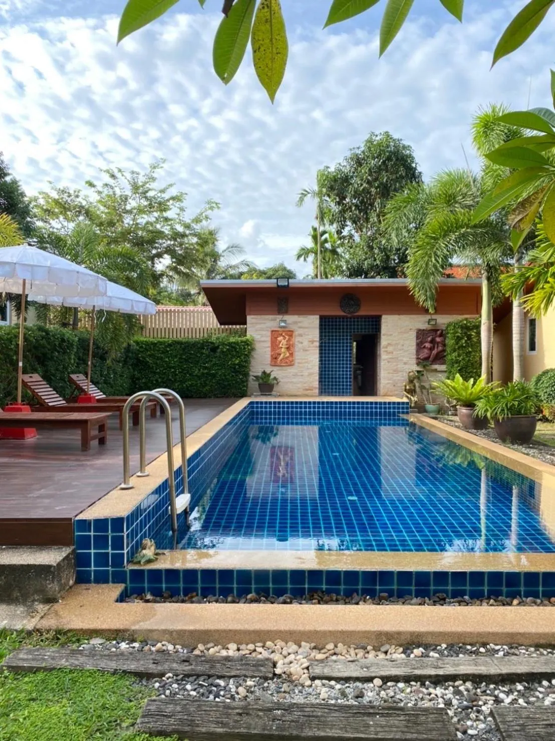 Swimming pool in Siray Green Resort