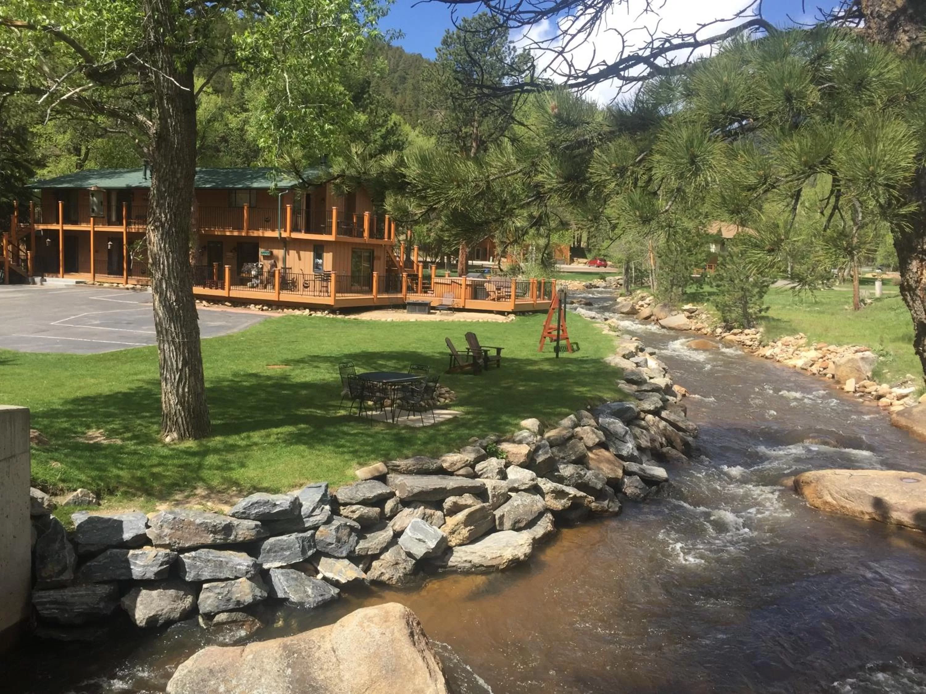 Bird's eye view in 4 Seasons Inn on Fall River