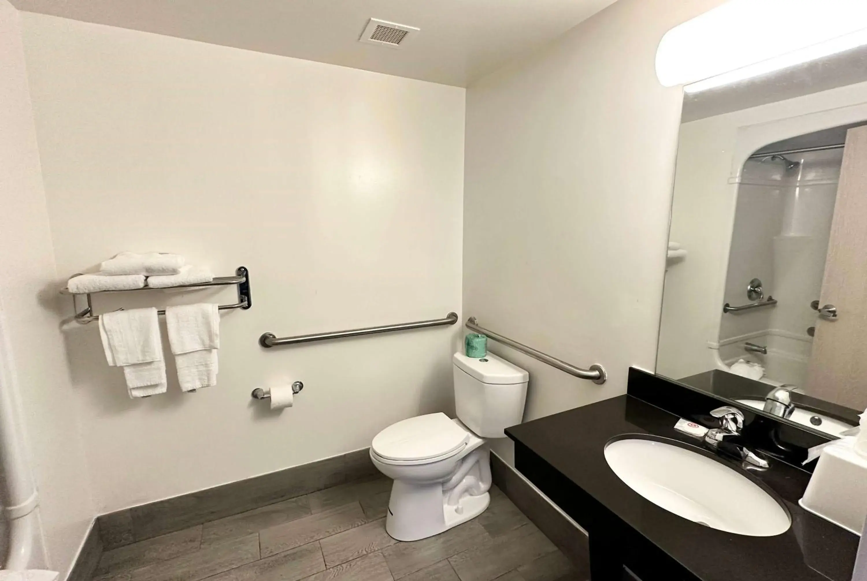 TV and multimedia, Bathroom in Ramada by Wyndham Lithia Springs Atlanta
