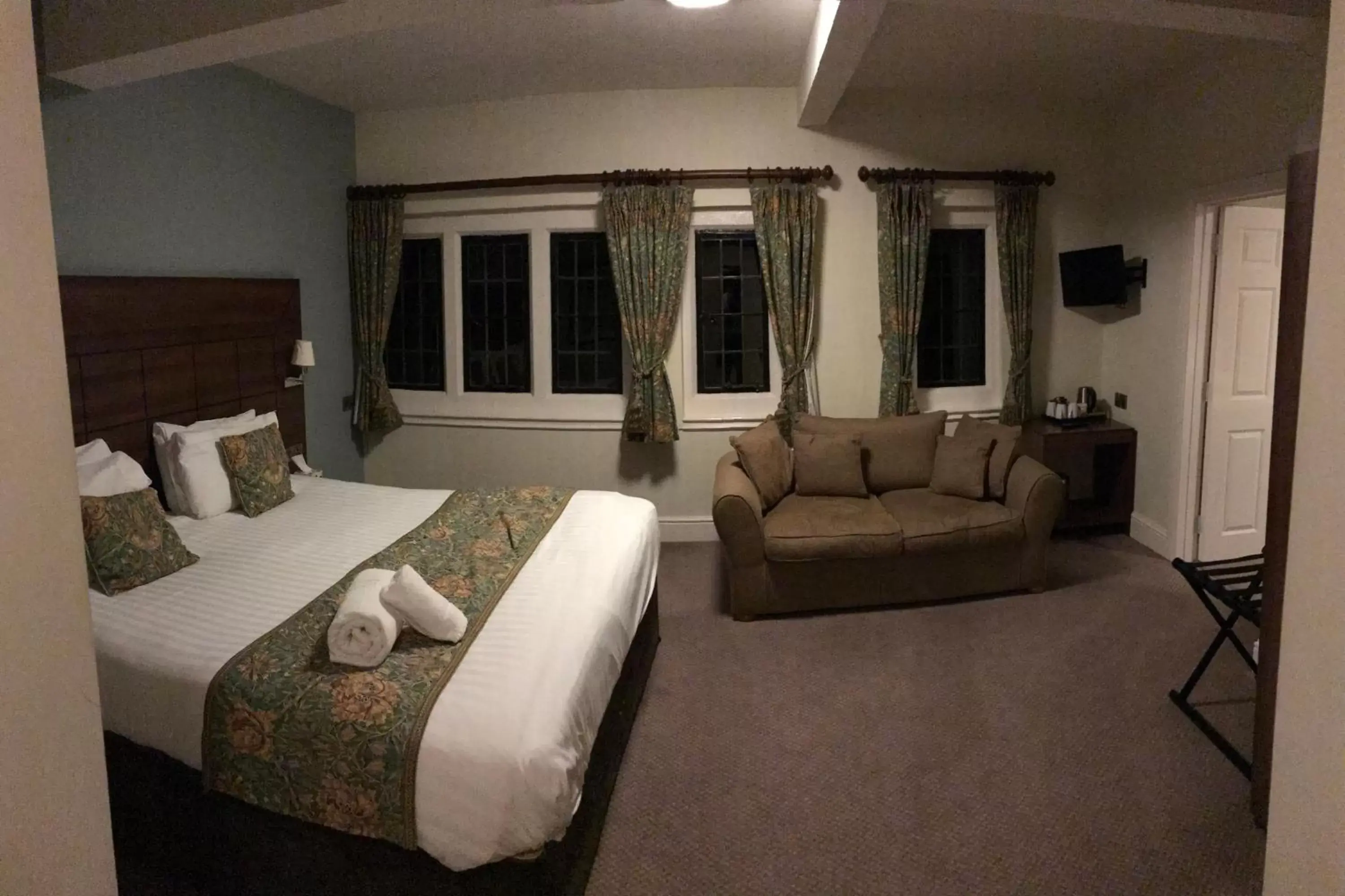 Photo of the whole room in Quorn Grange Hotel