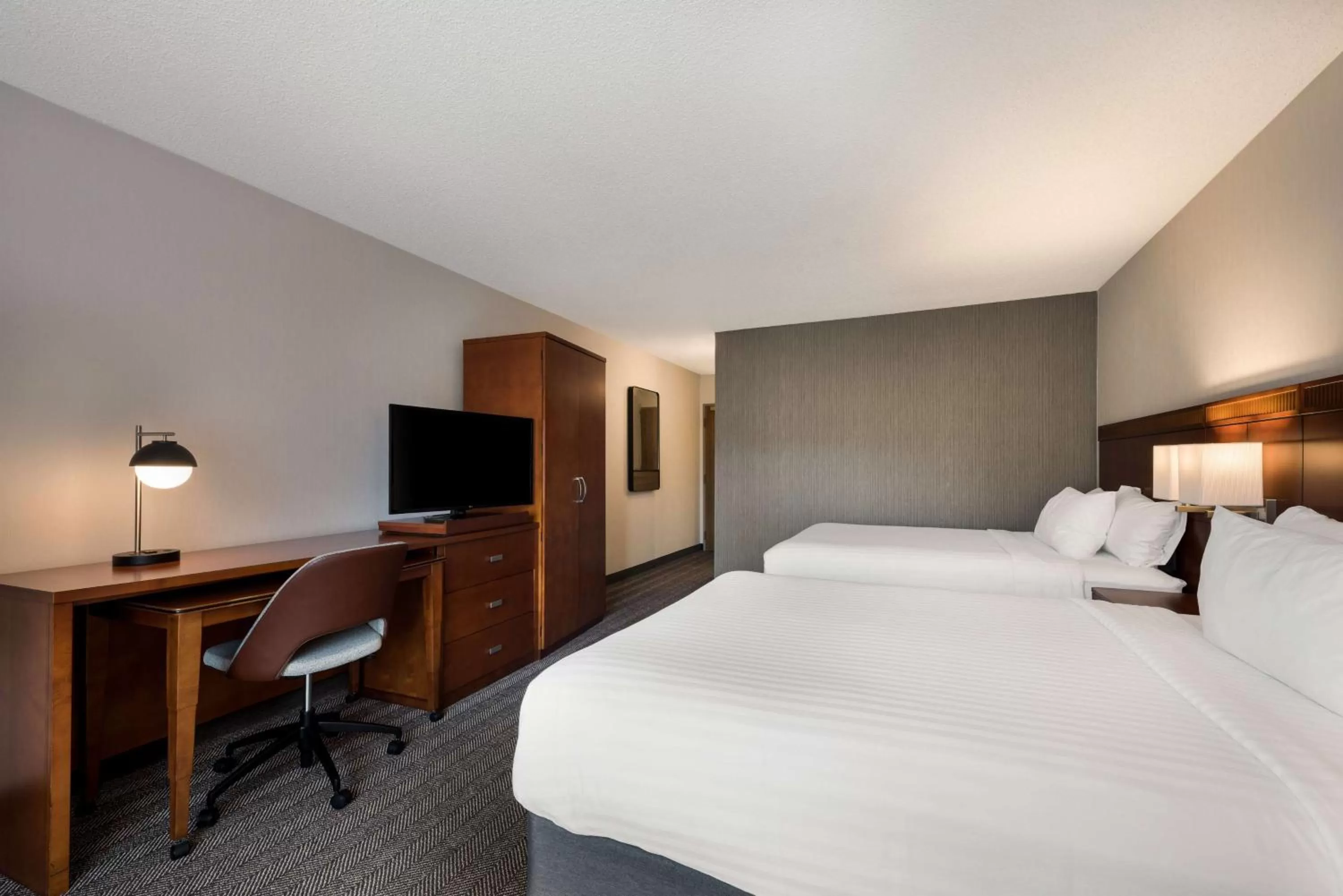 Business facilities, Bed in Sonesta Select San Jose Airport