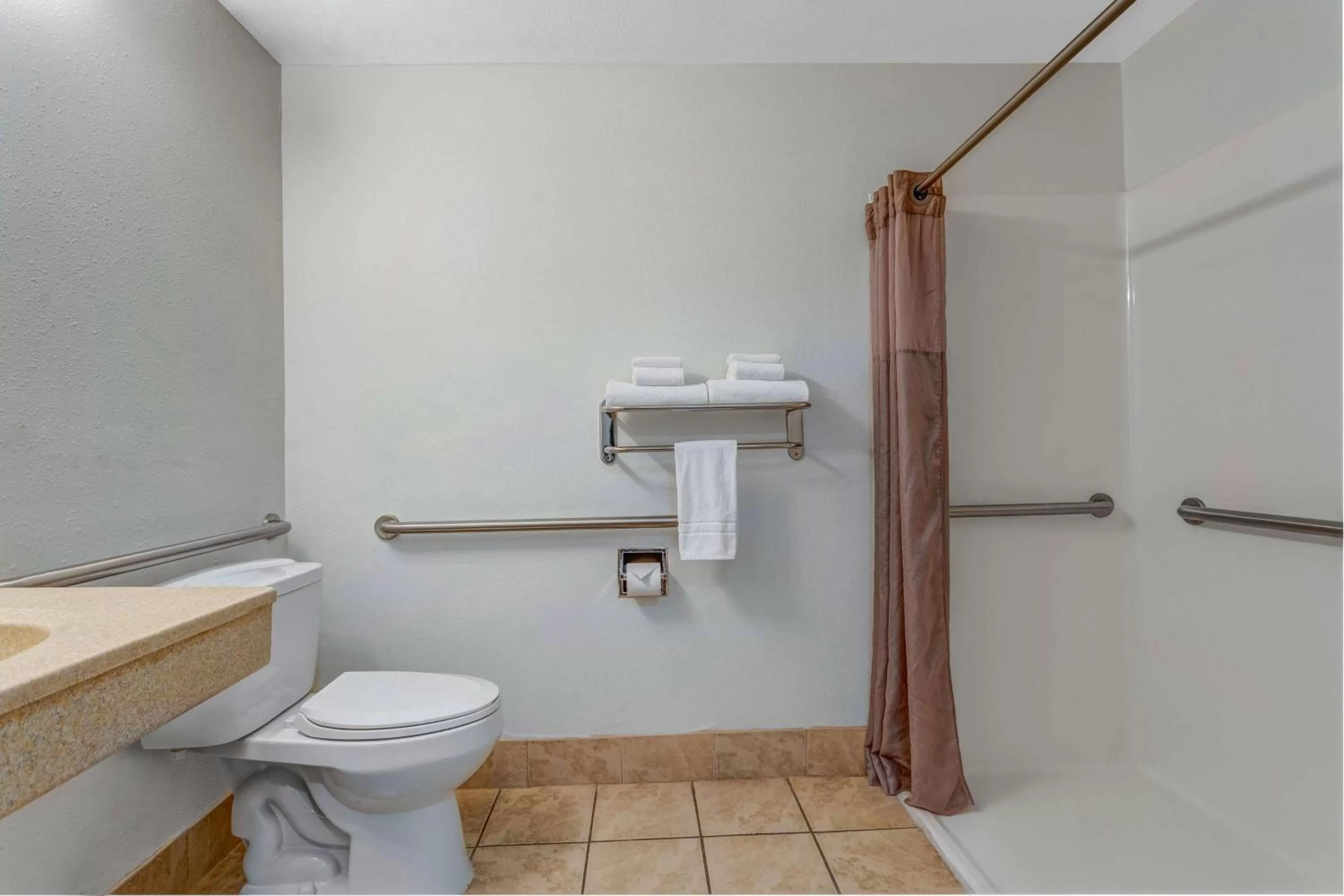 Bathroom in Motel 6-Idaho Falls, ID - Snake River