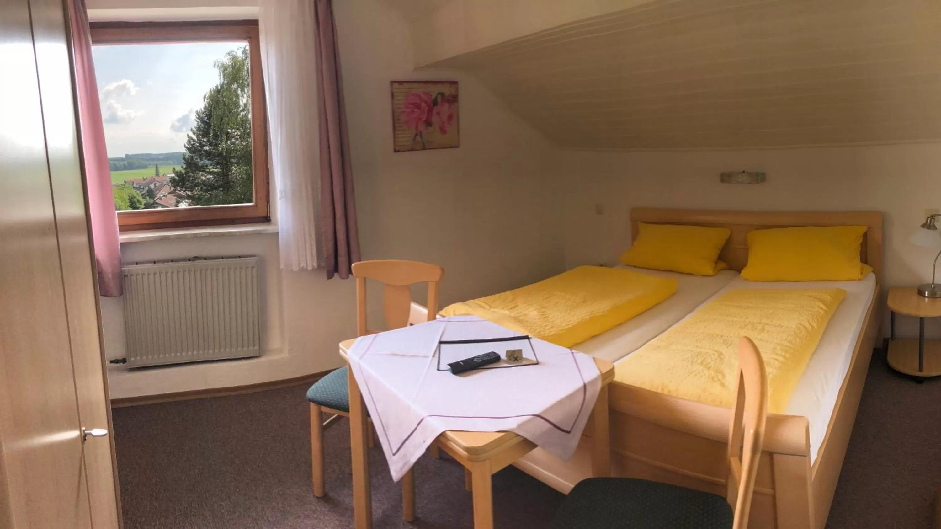 Photo of the whole room, Bed in Zur Auszeit