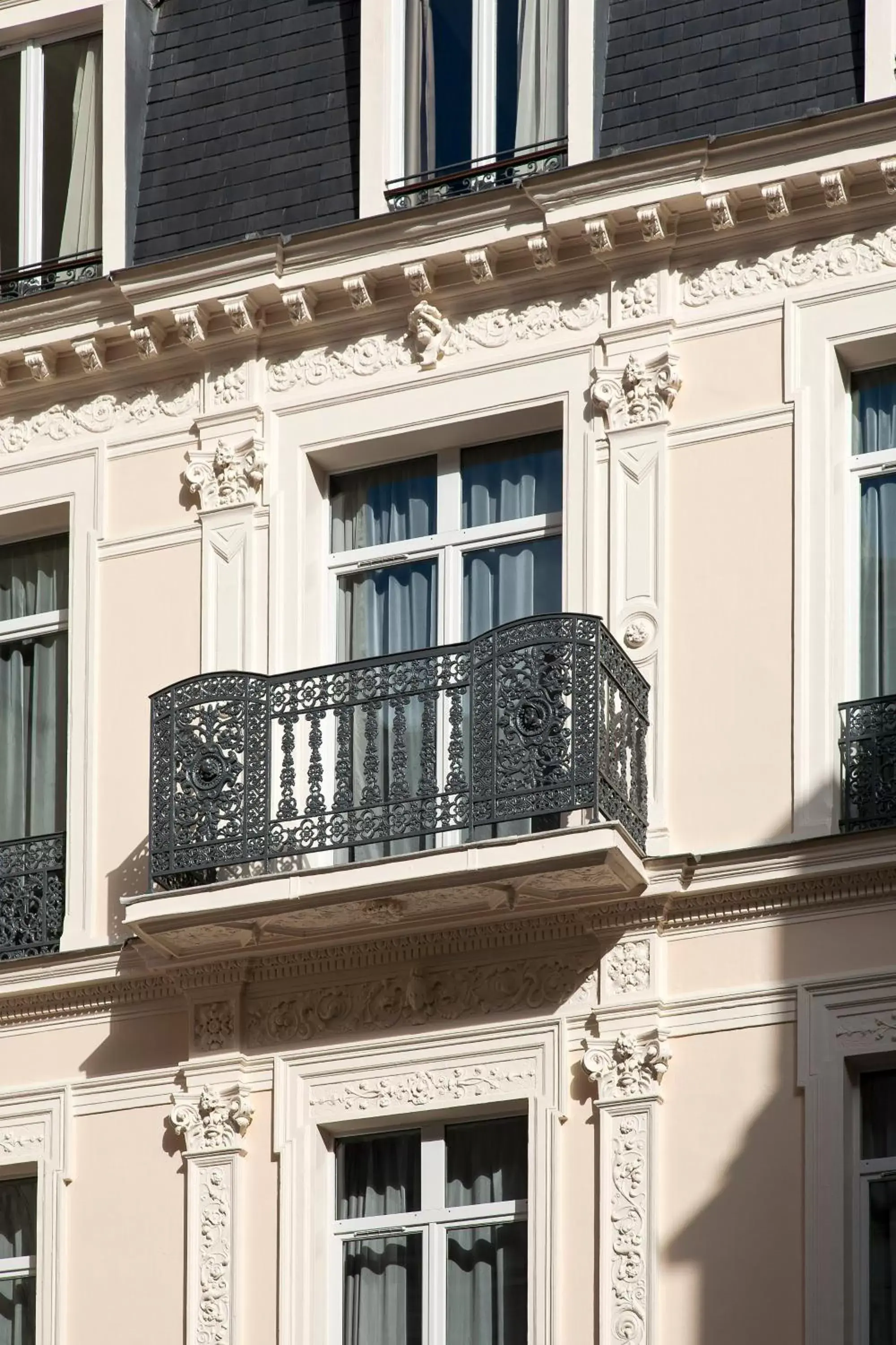 Facade/entrance, Property Building in Timhotel Opéra Blanche Fontaine