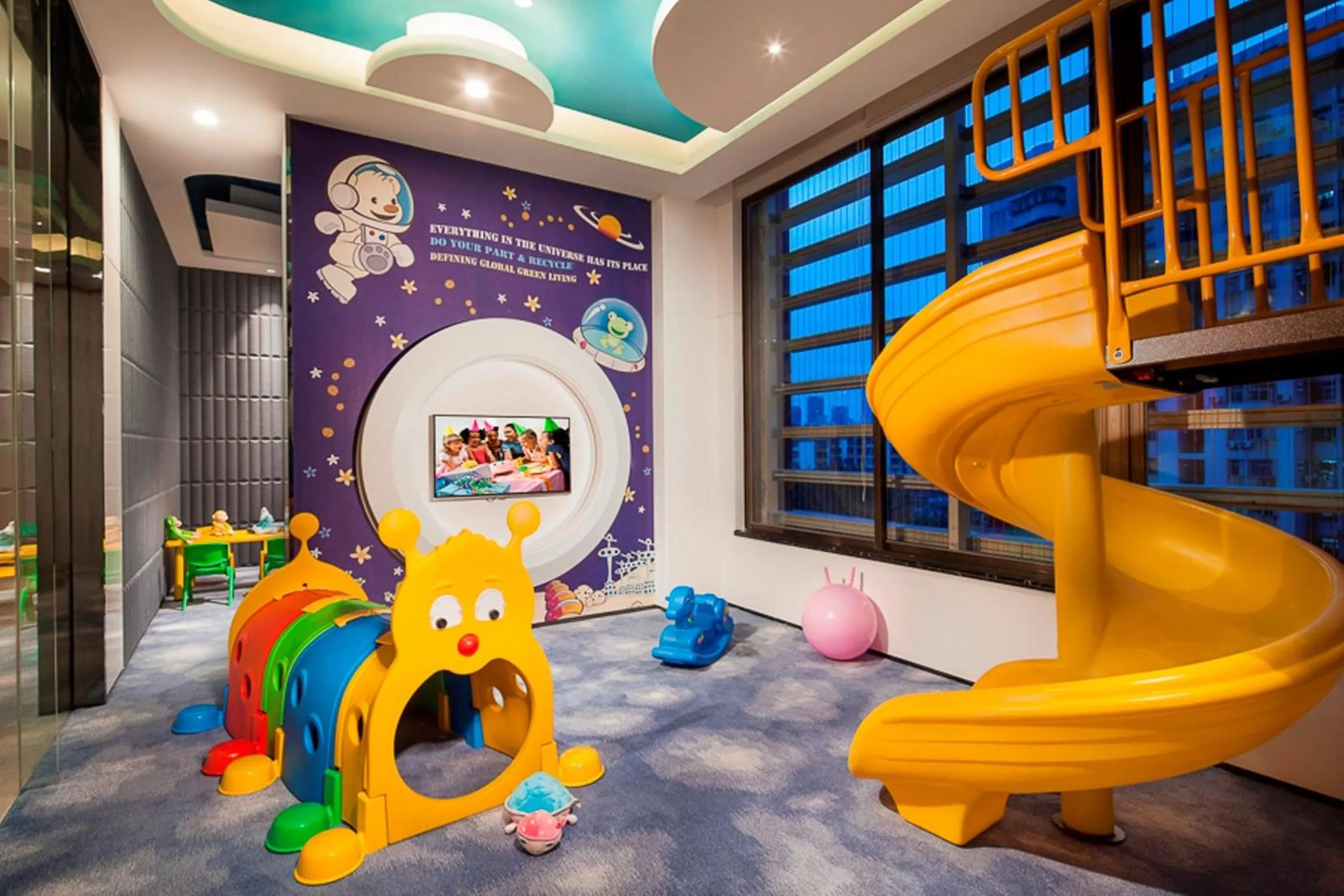 Children play ground in Somerset Grandview Shenzhen