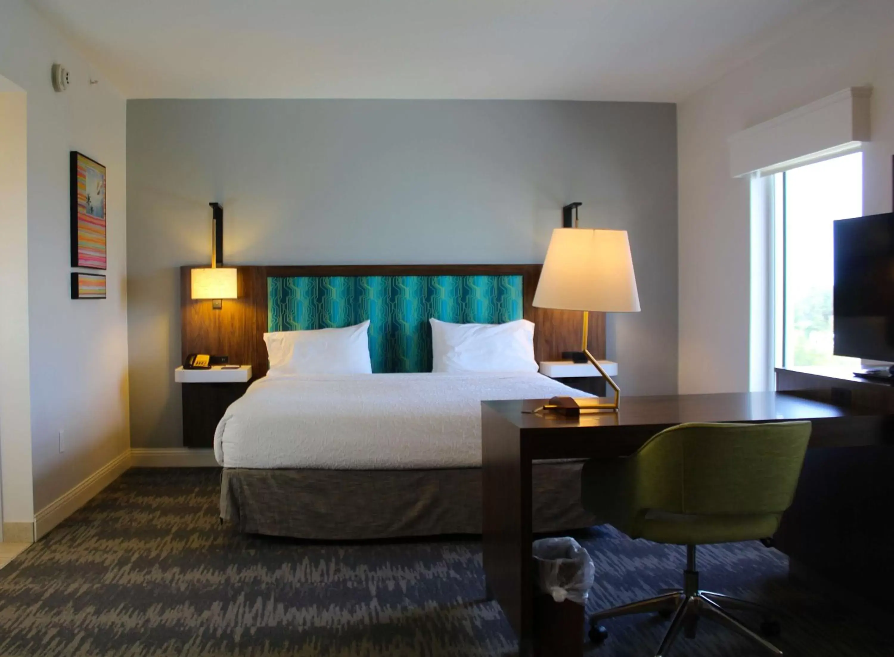 Bedroom, Bed in Hampton Inn & Suites Sarasota / Bradenton - Airport
