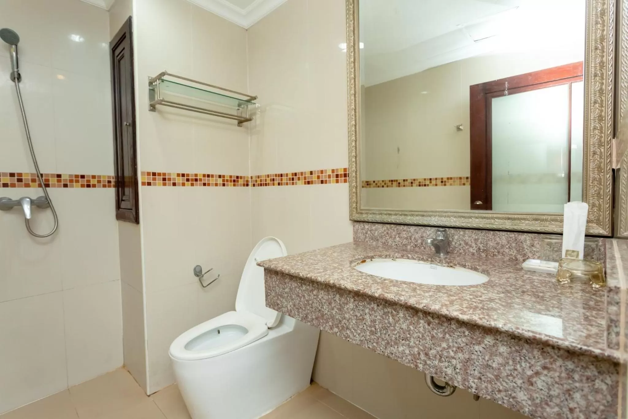Bathroom in Ivory Palace Hotel