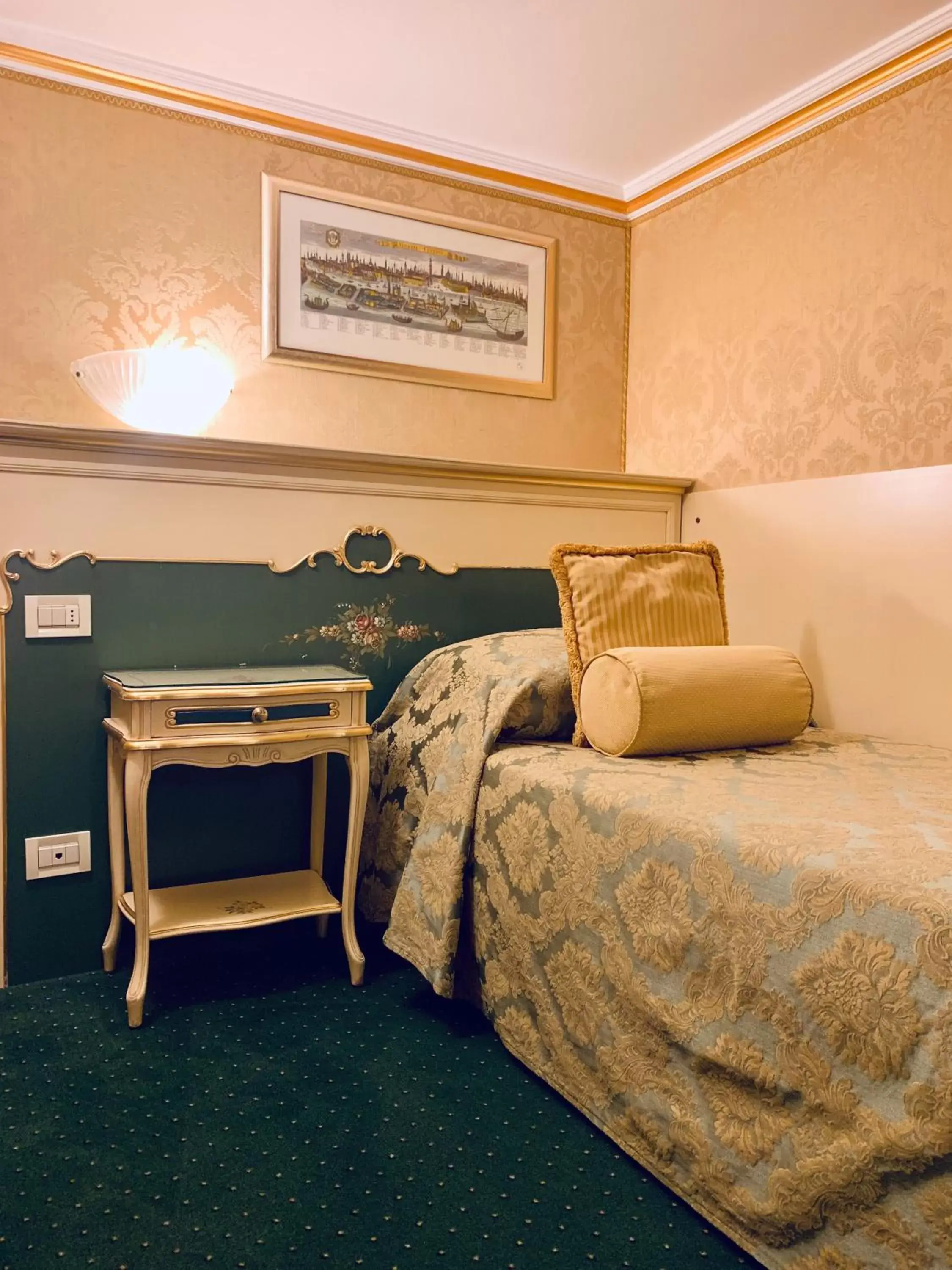 Bed in Hotel Becher Bed in Hotel Becher