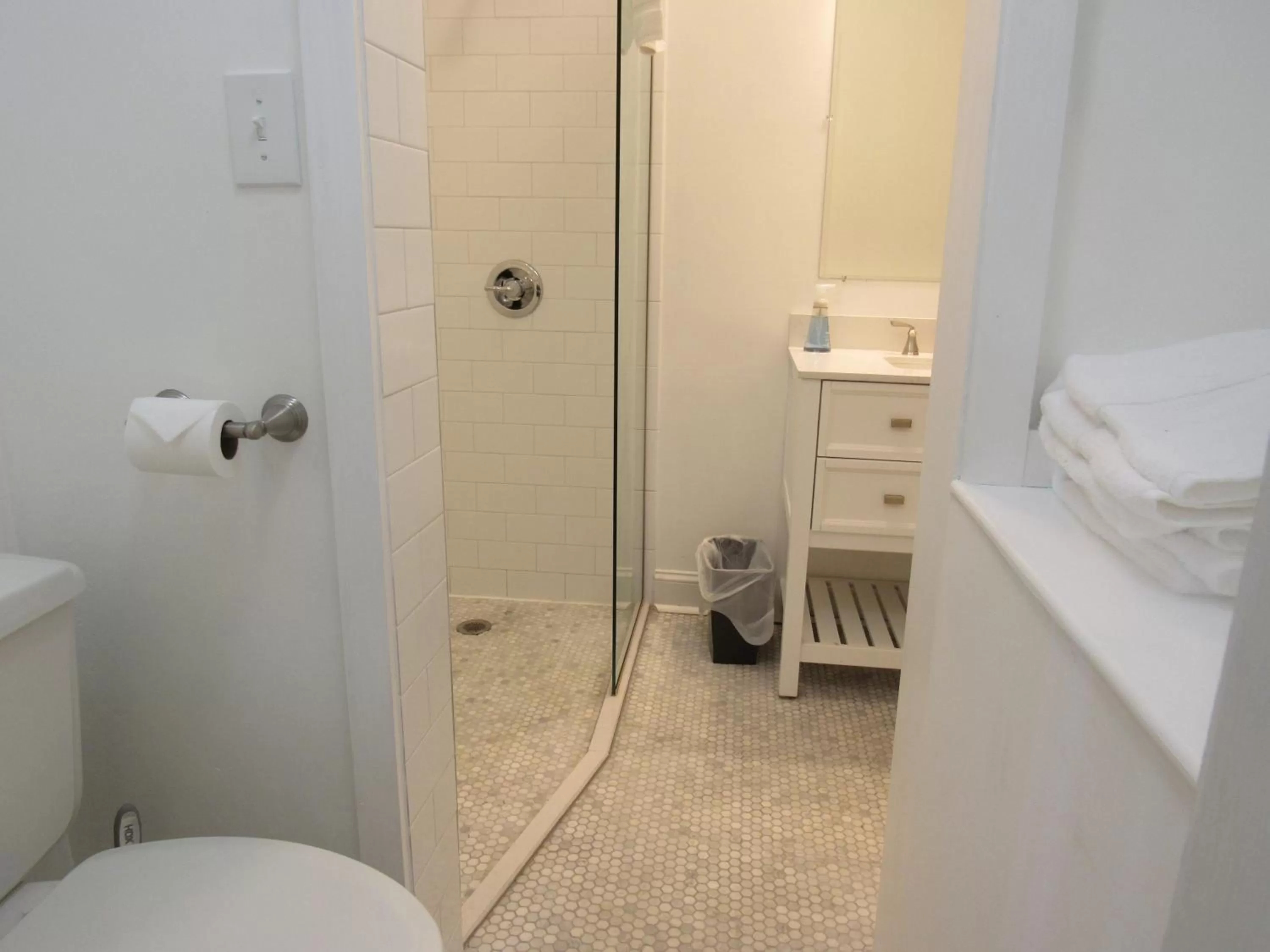 Bathroom in The Argus Hotel & Cocktail Lounge