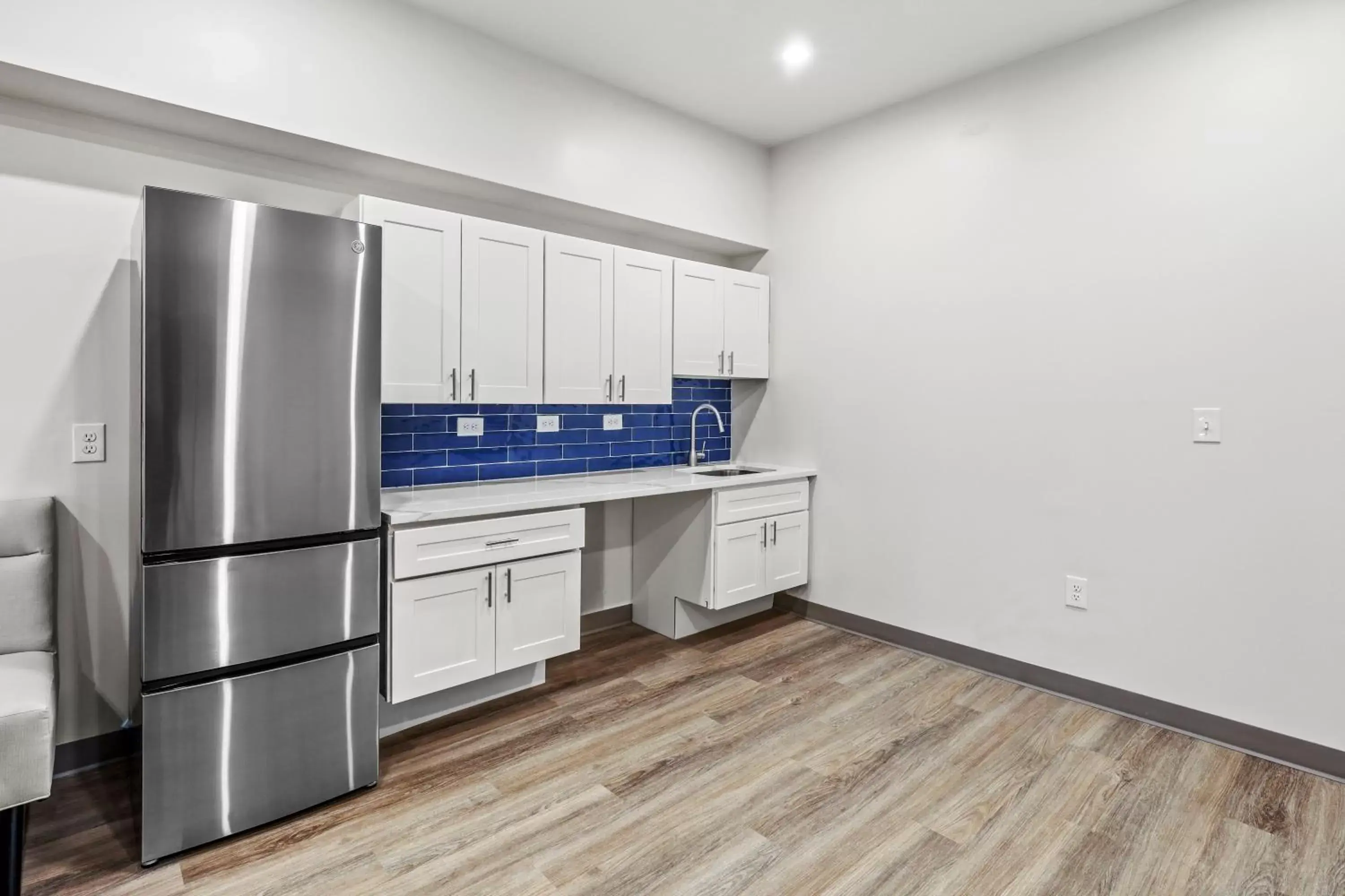 minibar, Kitchen/Kitchenette in Seaport Suites