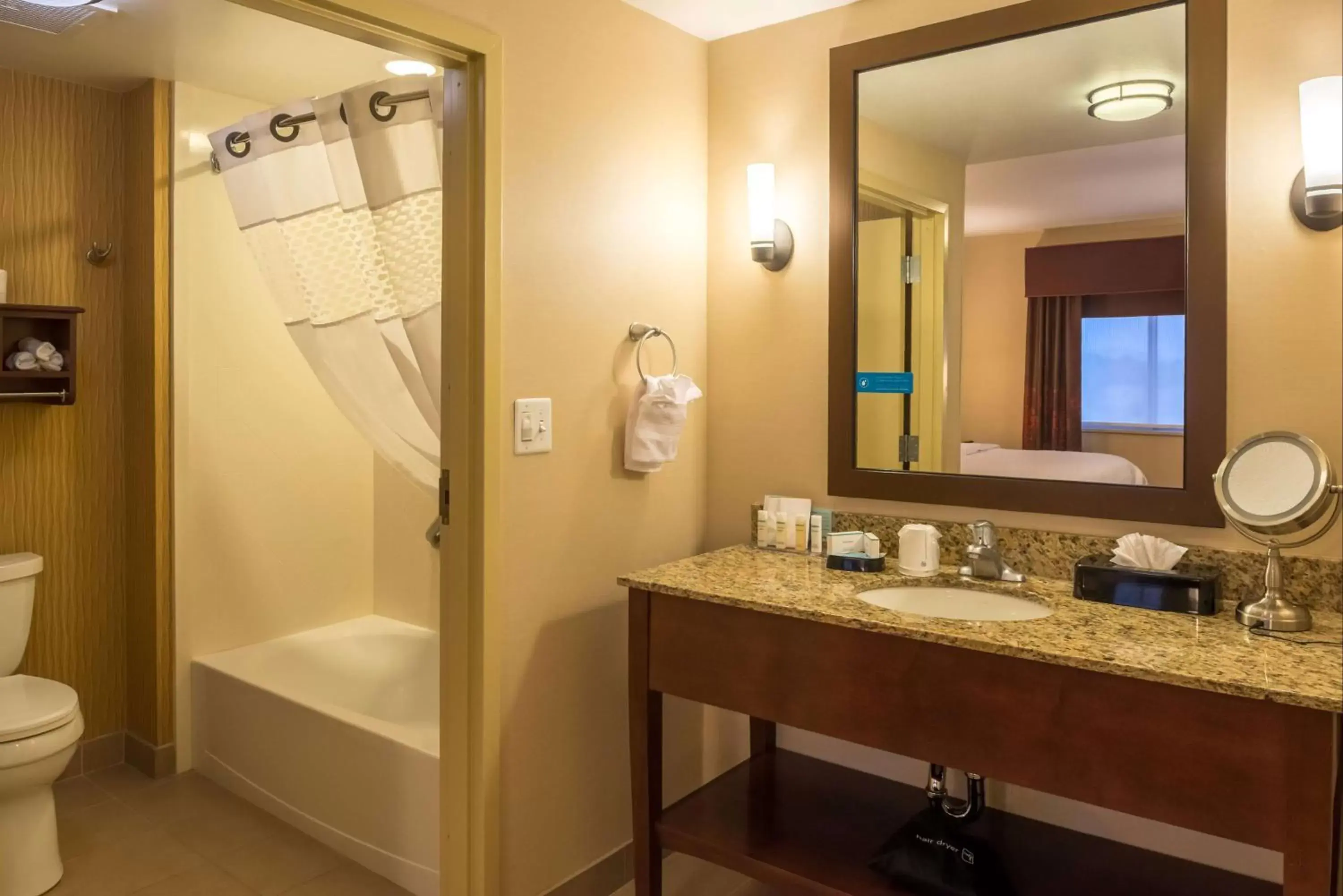 Bathroom in Hampton Inn & Suites Boulder North