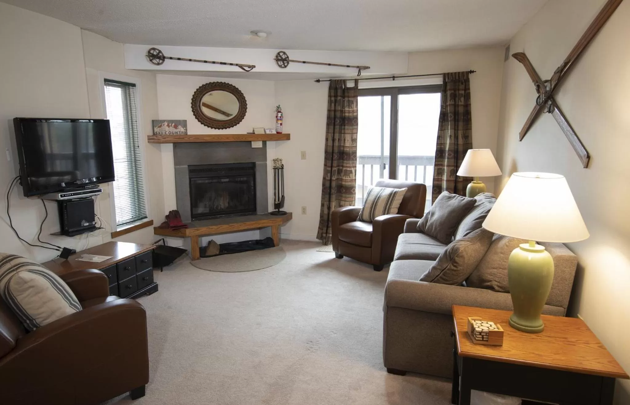 Living room in Mountain Lodge at Okemo