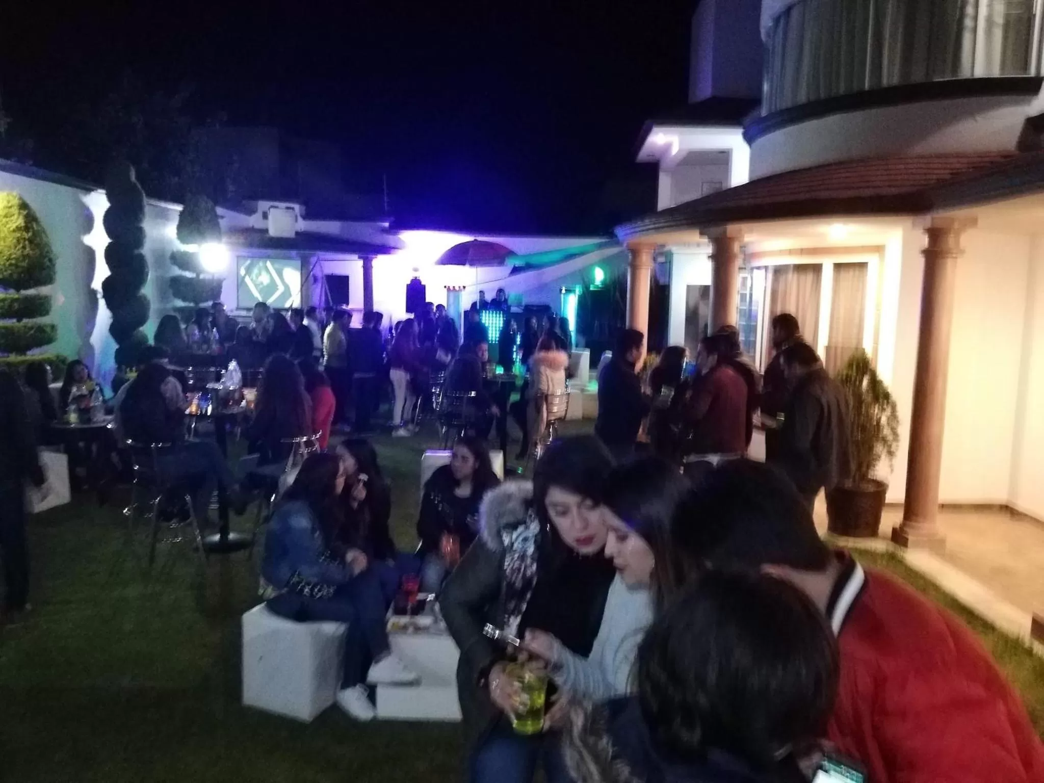 Garden in La Aurora Hotel Like Home