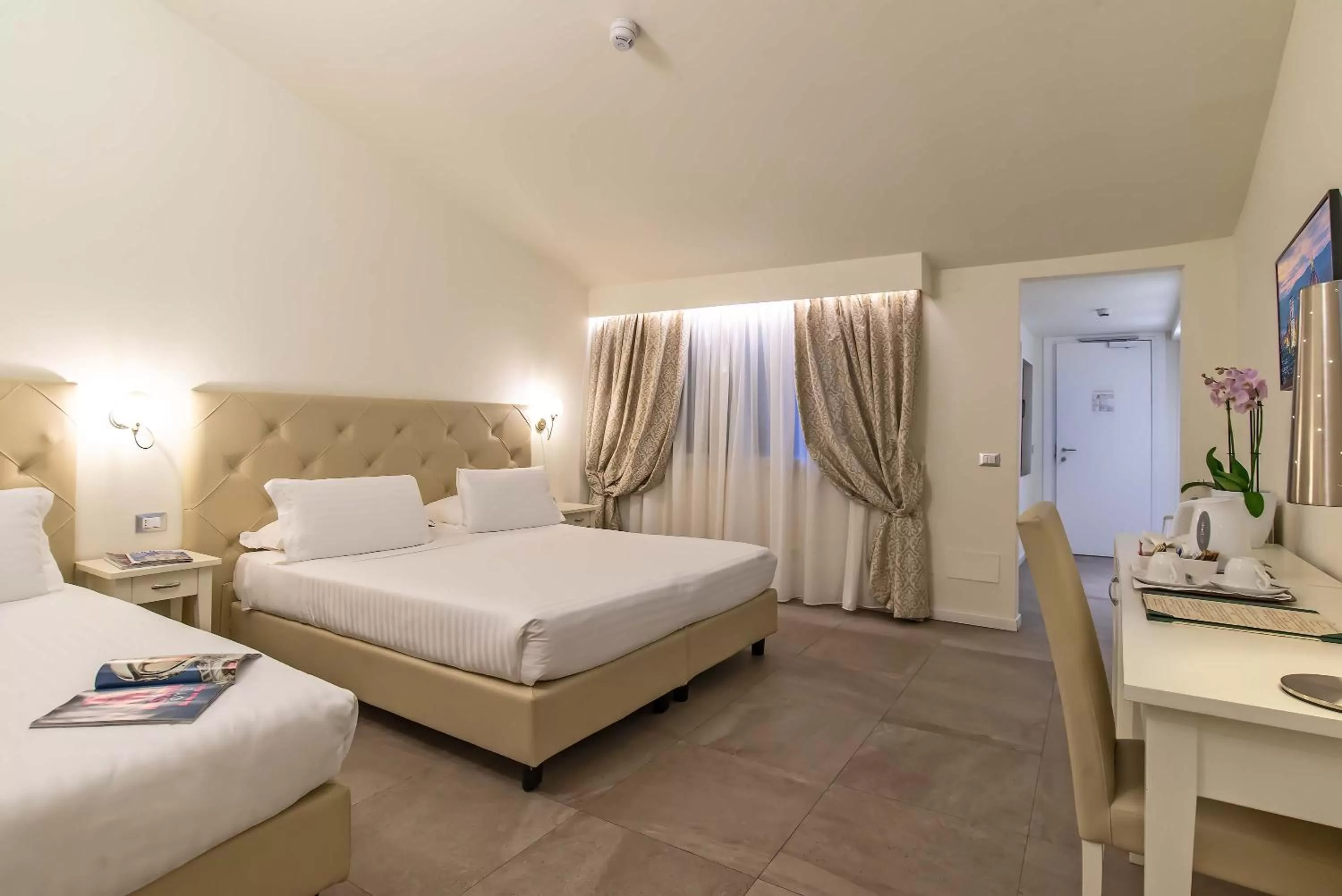 Photo of the whole room, Bed in Hotel Accademia