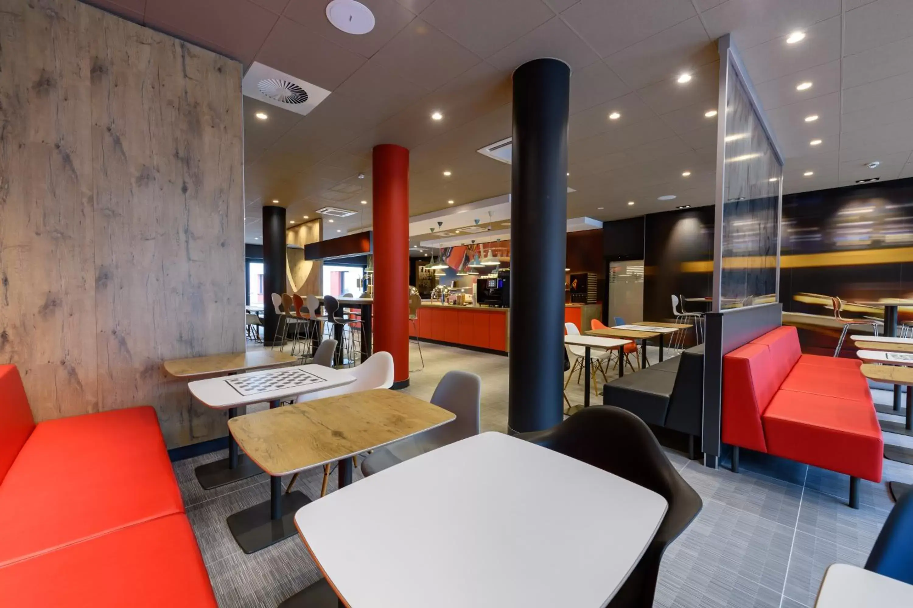 Restaurant/Places to Eat in ibis Regensburg Zentrum