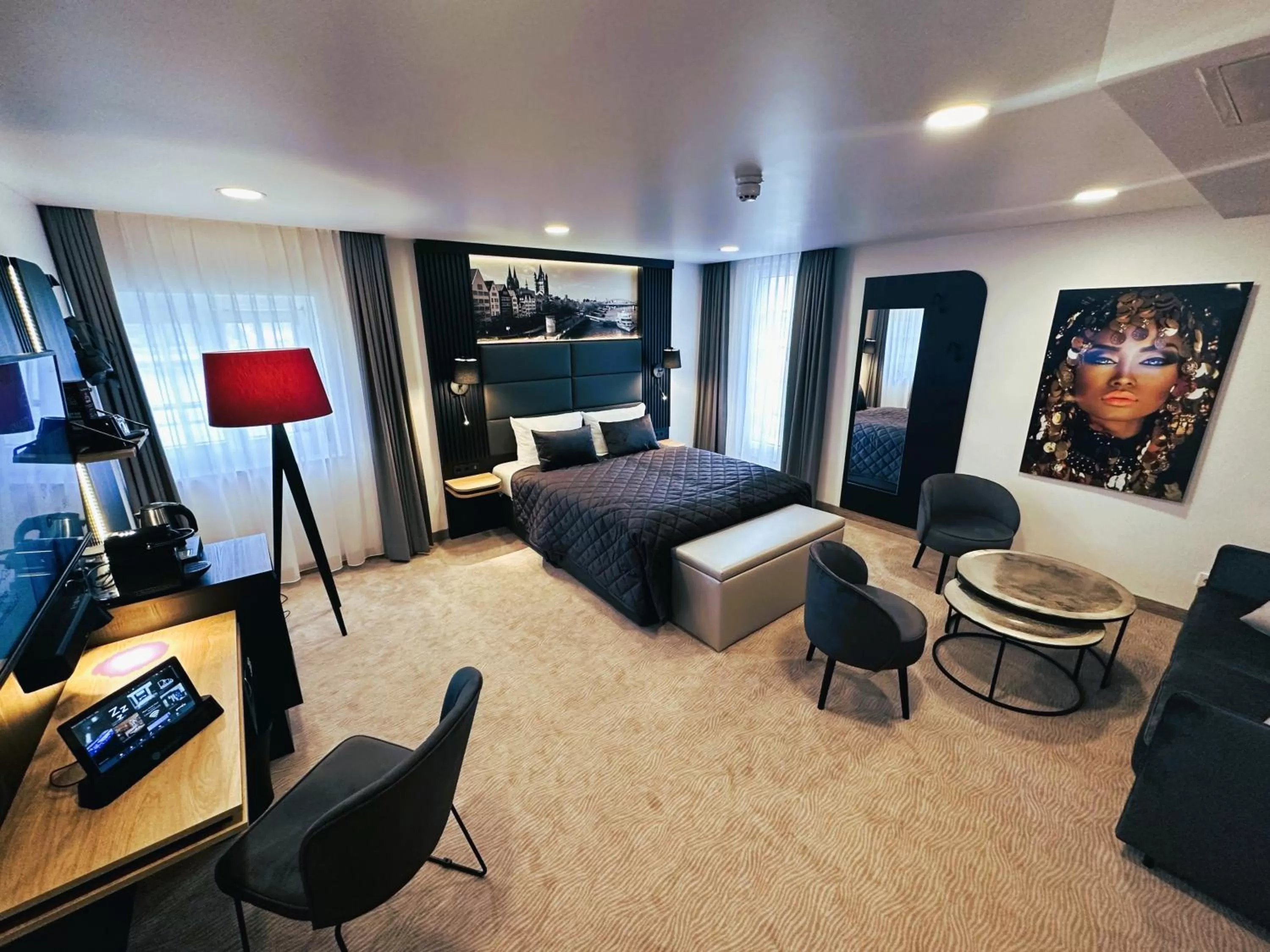 Photo of the whole room, Bed in Rhein Hotel St. Martin