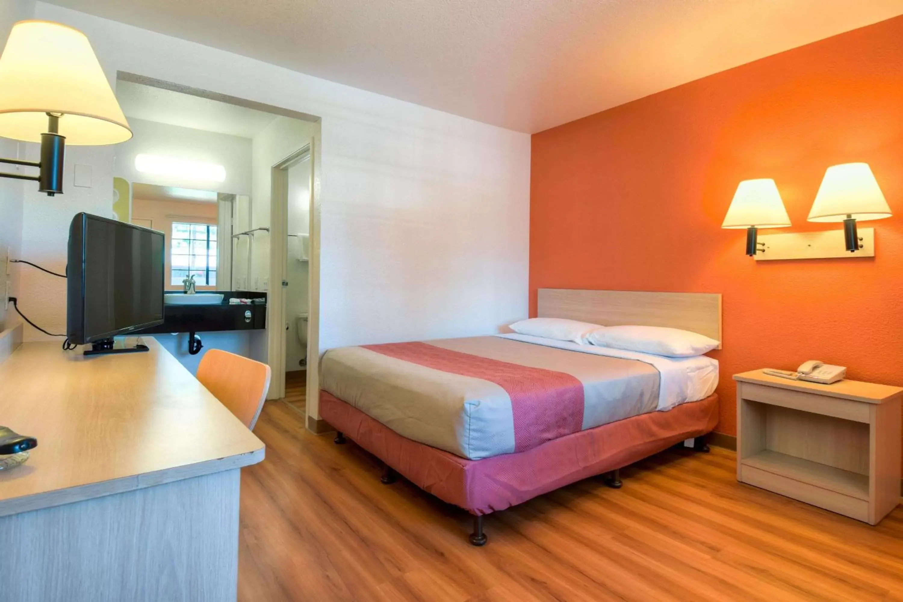 Double Room - Disability Access in Motel 6-San Dimas, CA - Los Angeles Double Room - Disability Access in Motel 6-San Dimas, CA - Los Angeles