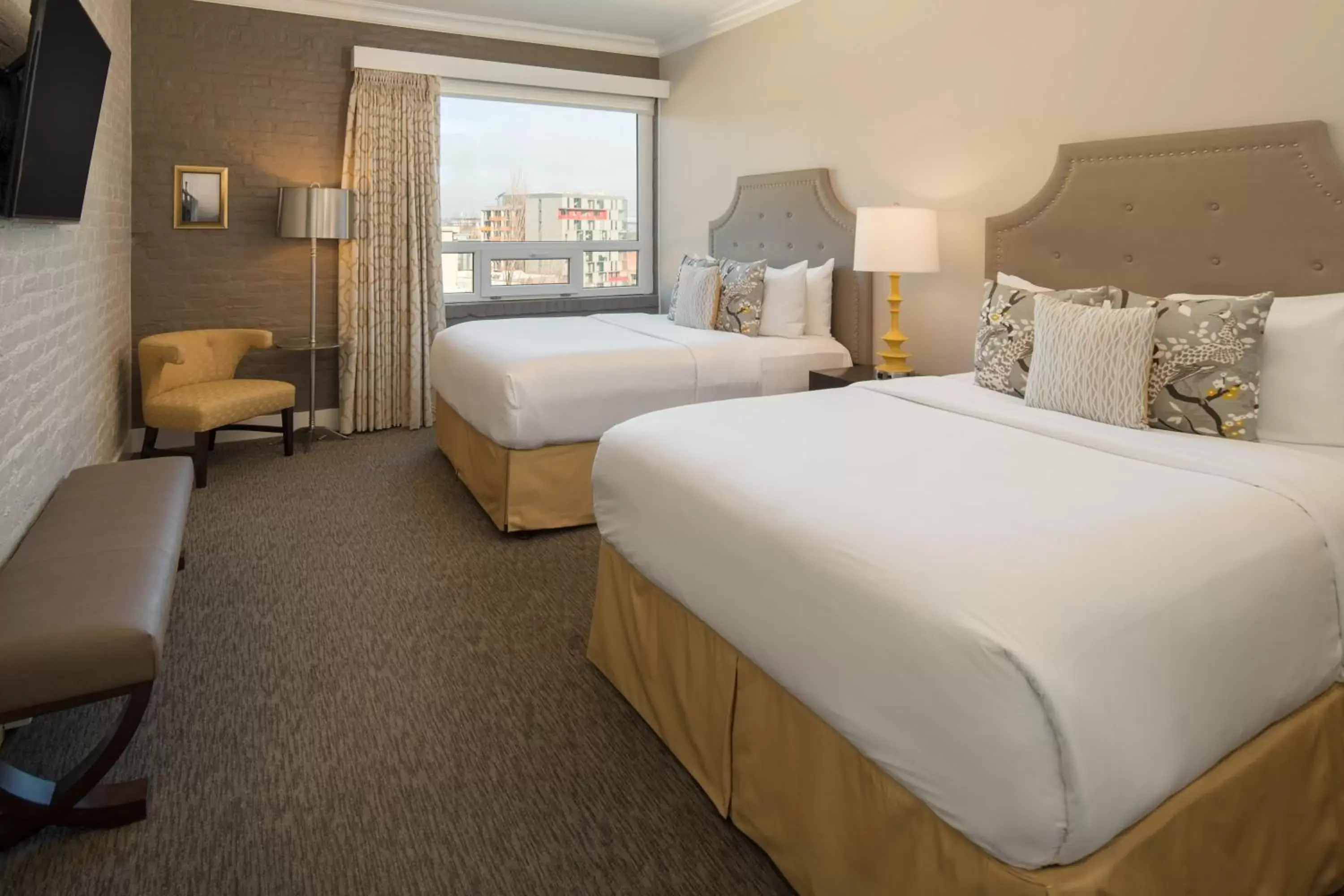 Seating area, Bed in The Mark Spencer Hotel Seating area, Bed in The Mark Spencer Hotel