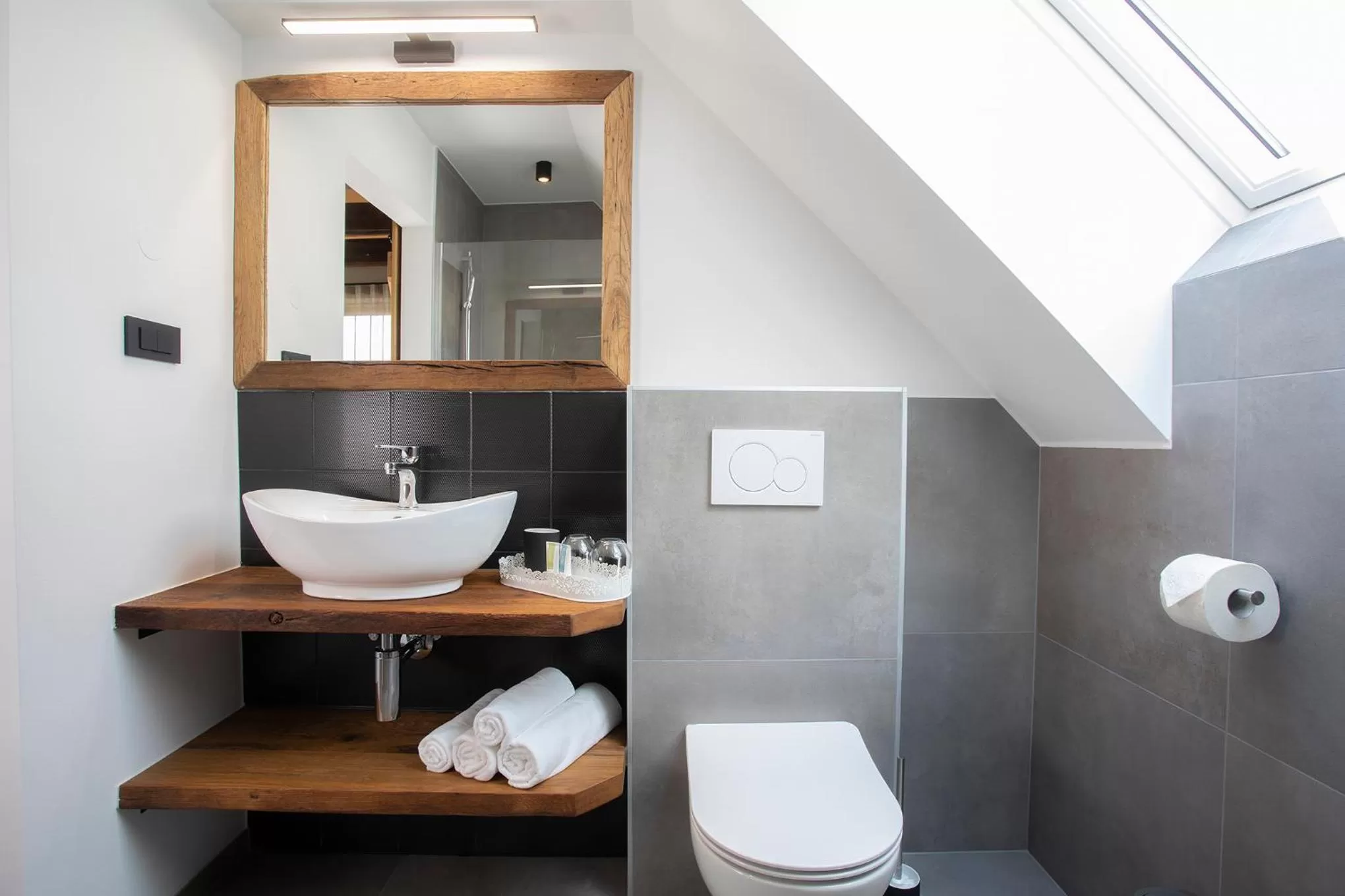 Bathroom in House Troha - Rooms & Apartments