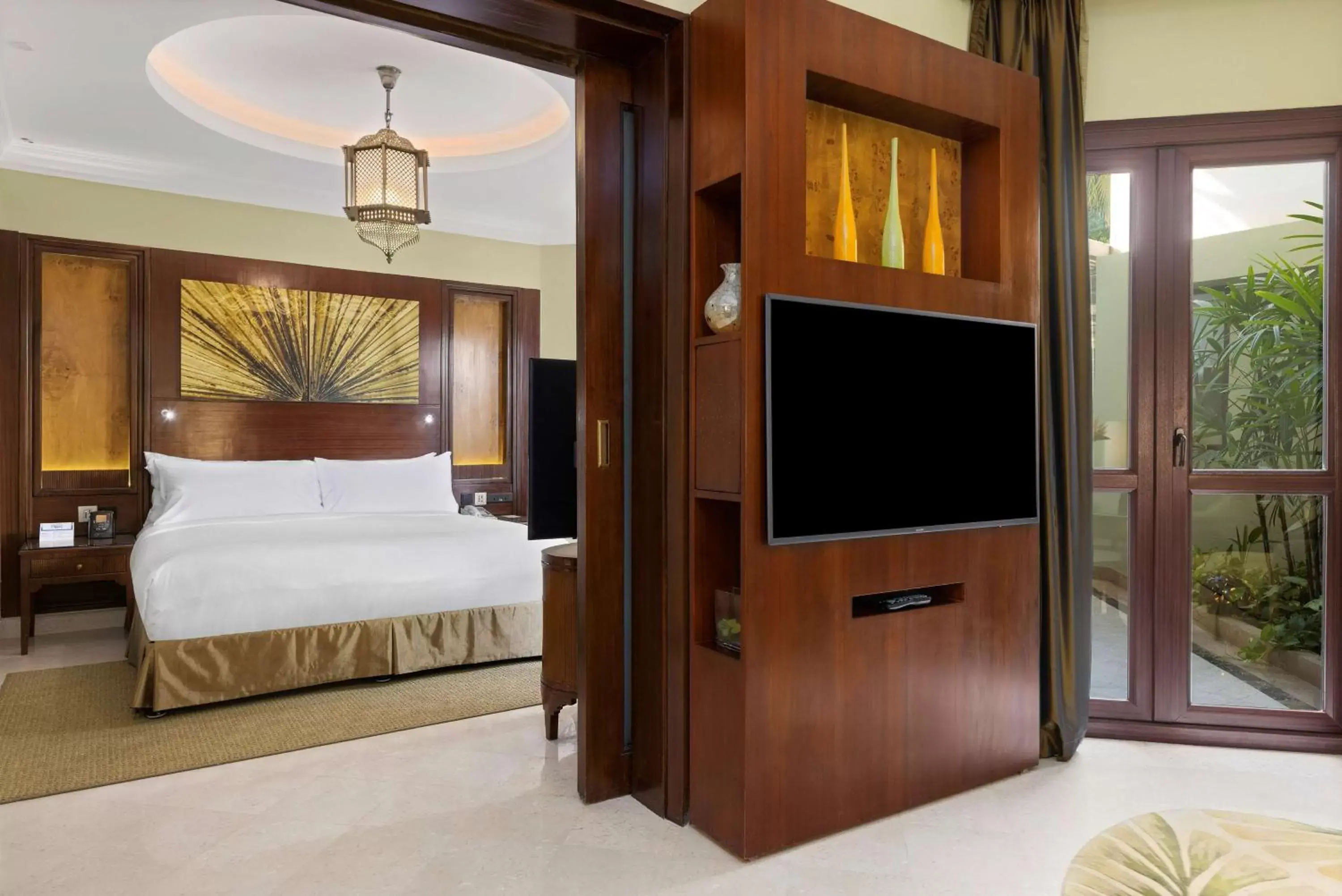 Bed in Hilton Luxor Resort & Spa