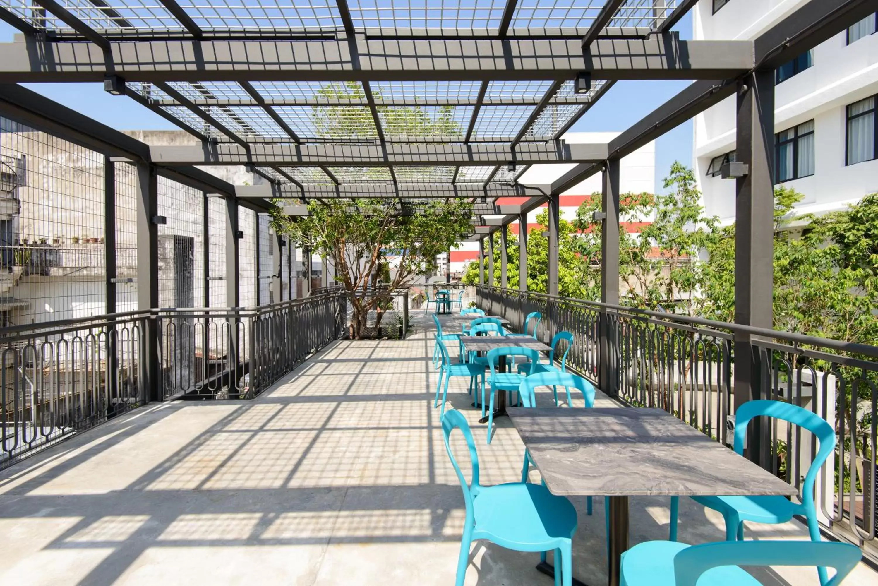 Garden, Restaurant/Places to Eat in SAVV HOTEL