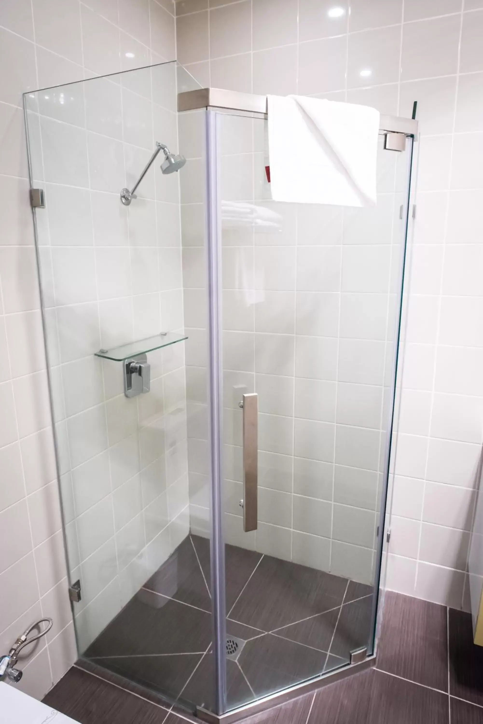 Shower, Bathroom in Best Western Melbourne Airport