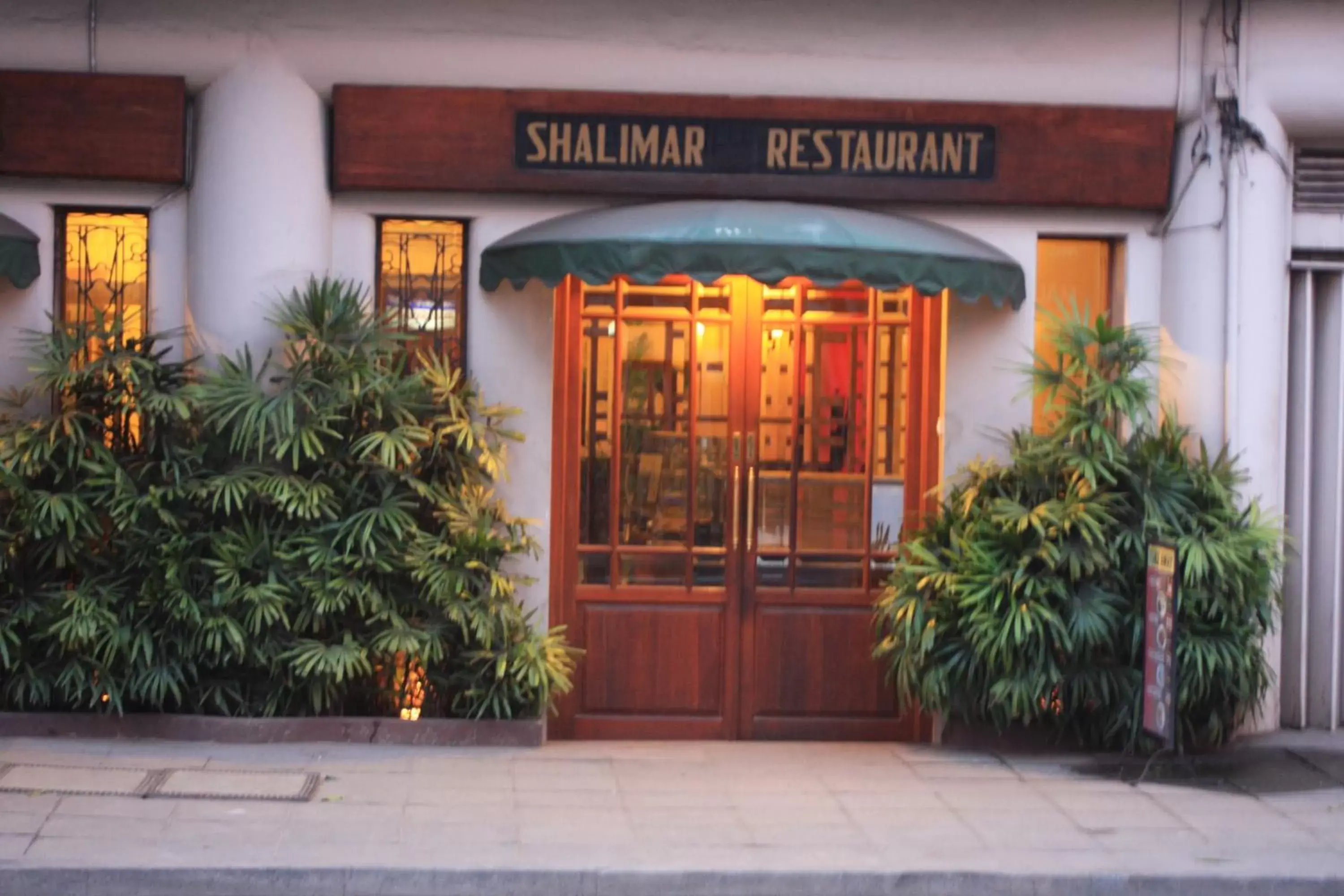 Facade/entrance in Shalimar Hotel