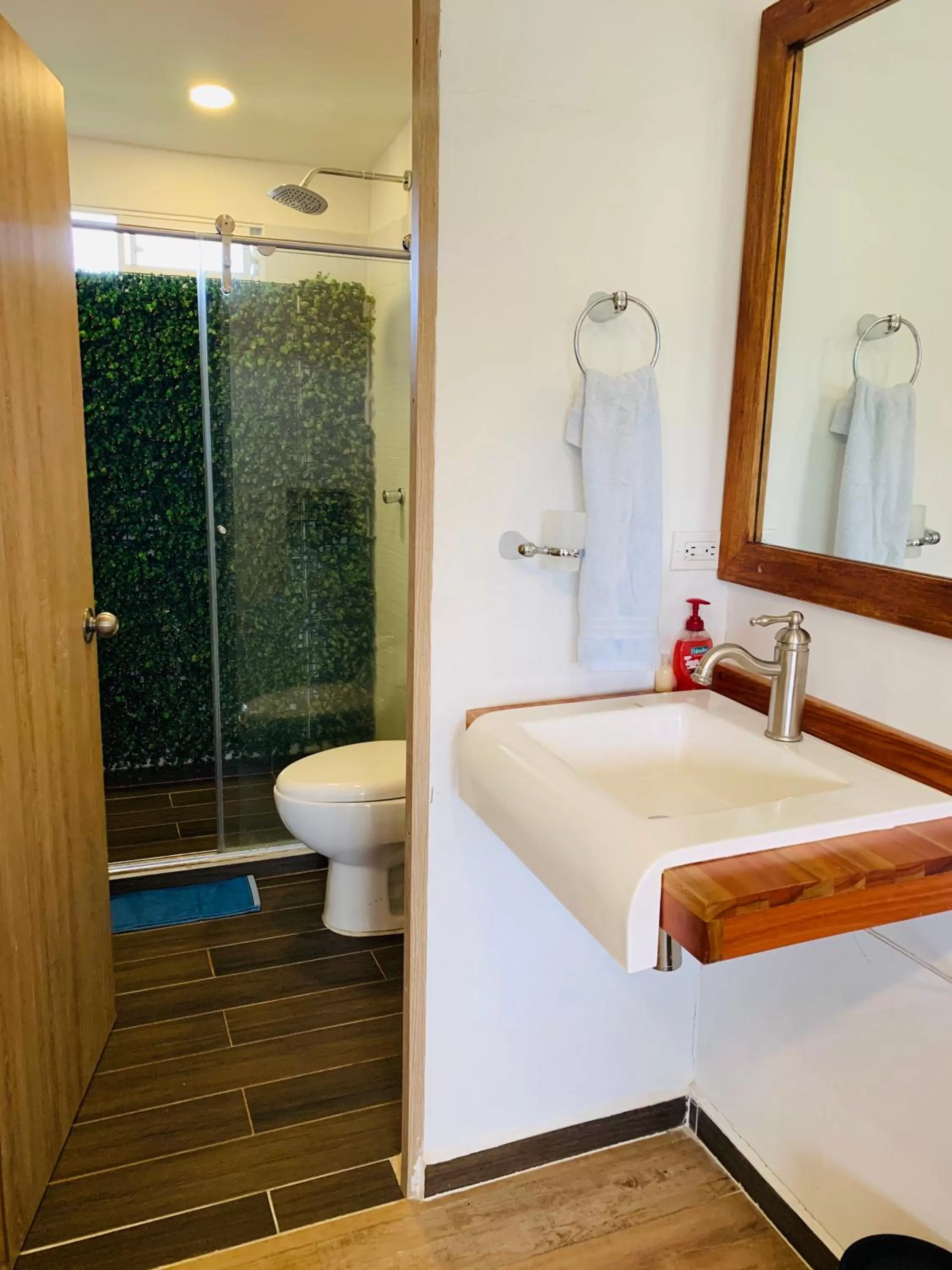 Bathroom in Be Happy Hotel