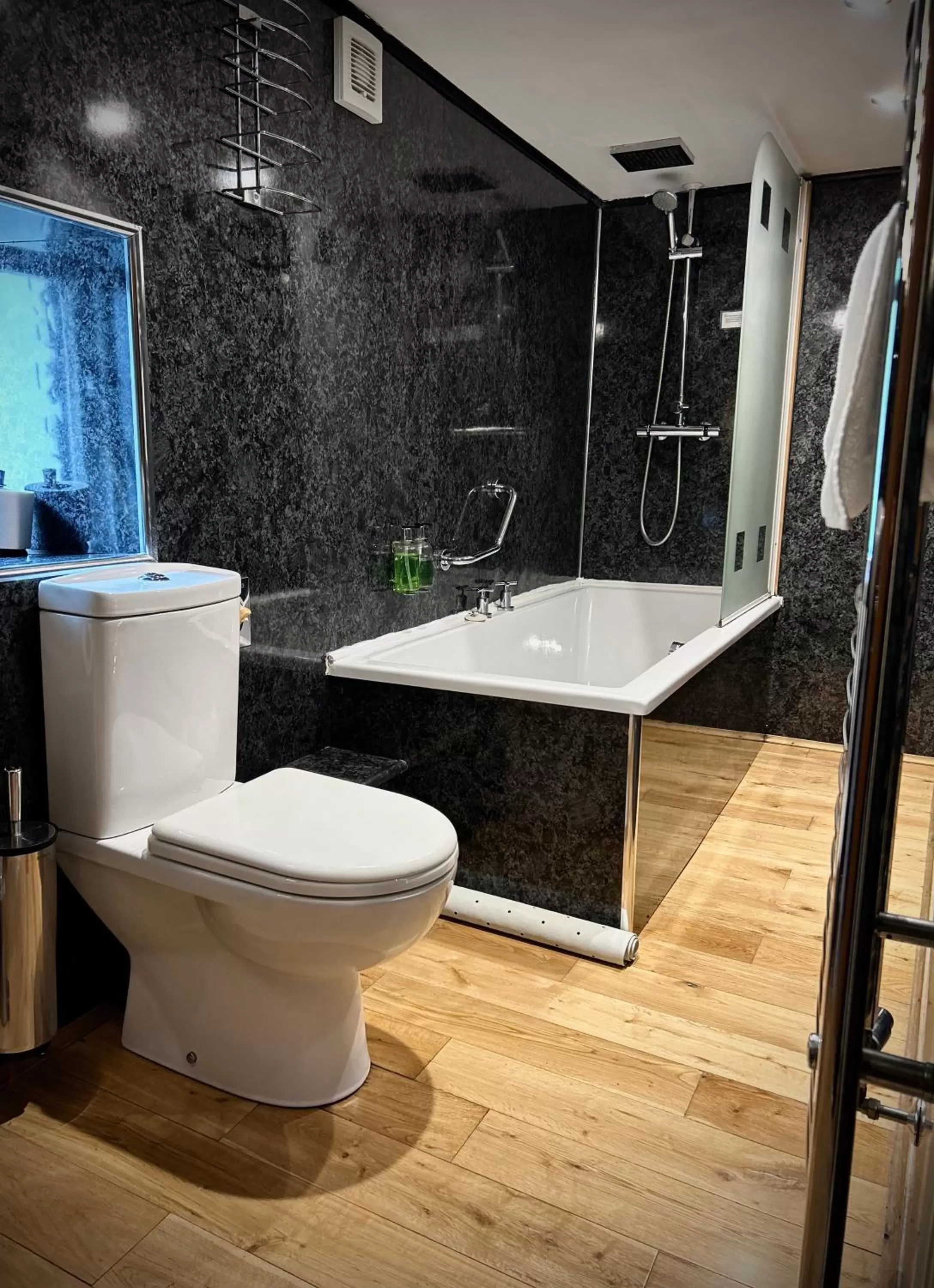 Shower in Royal Oak Appleby