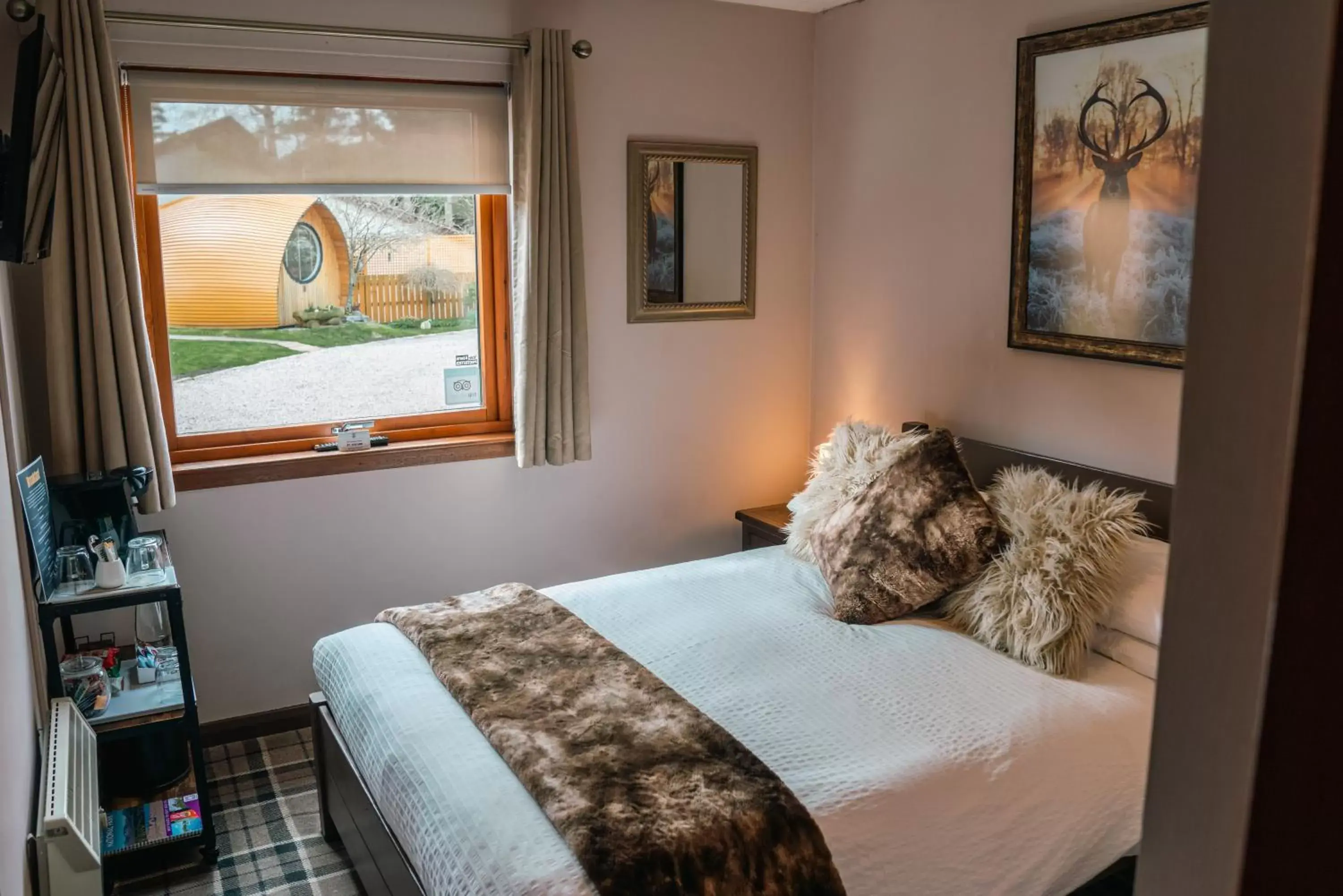 View (from property/room), Bed in Eriskay B&B and Aviemore Glamping