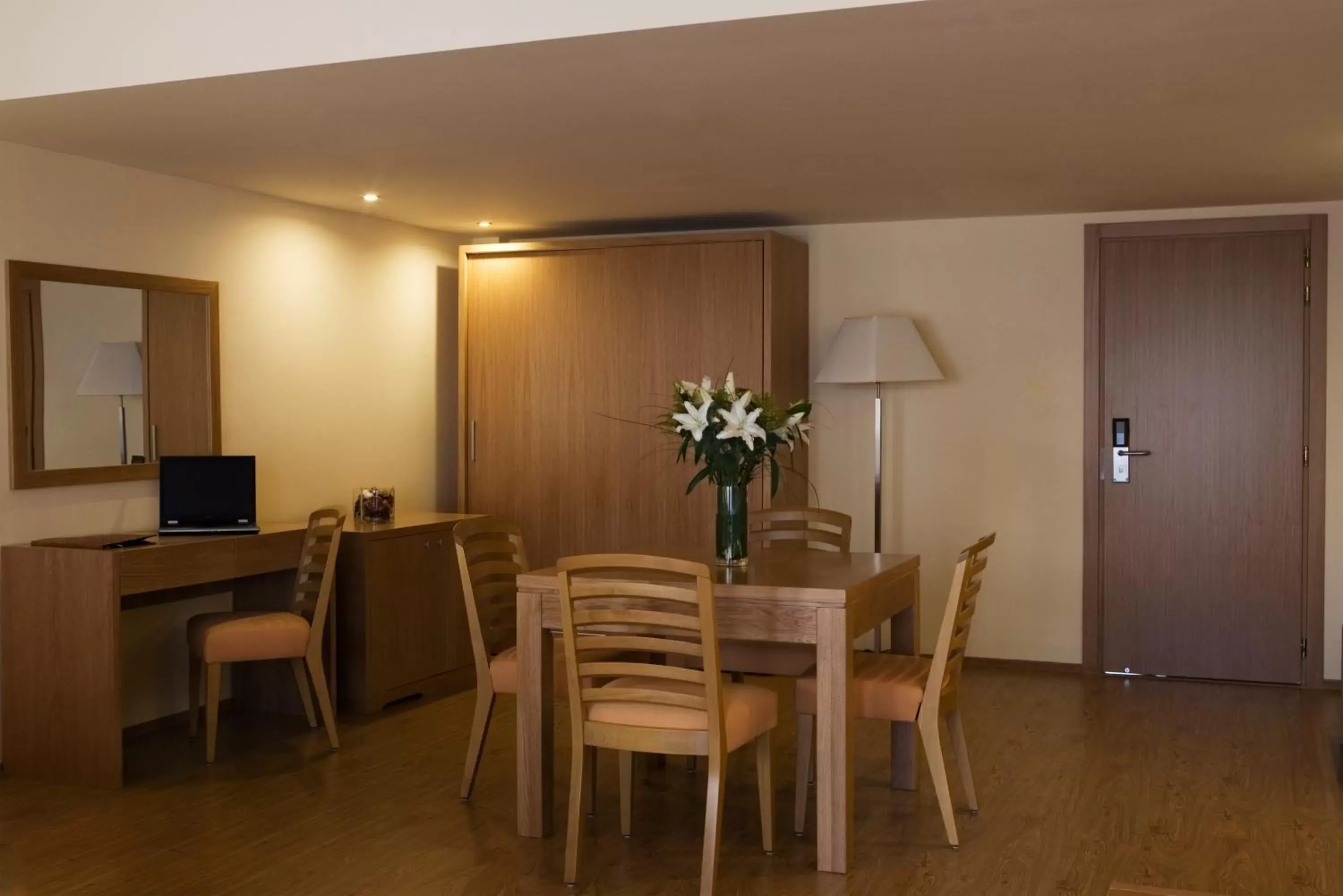 Family Suite (2 Adults + 2 Children) in Valis Resort Hotel