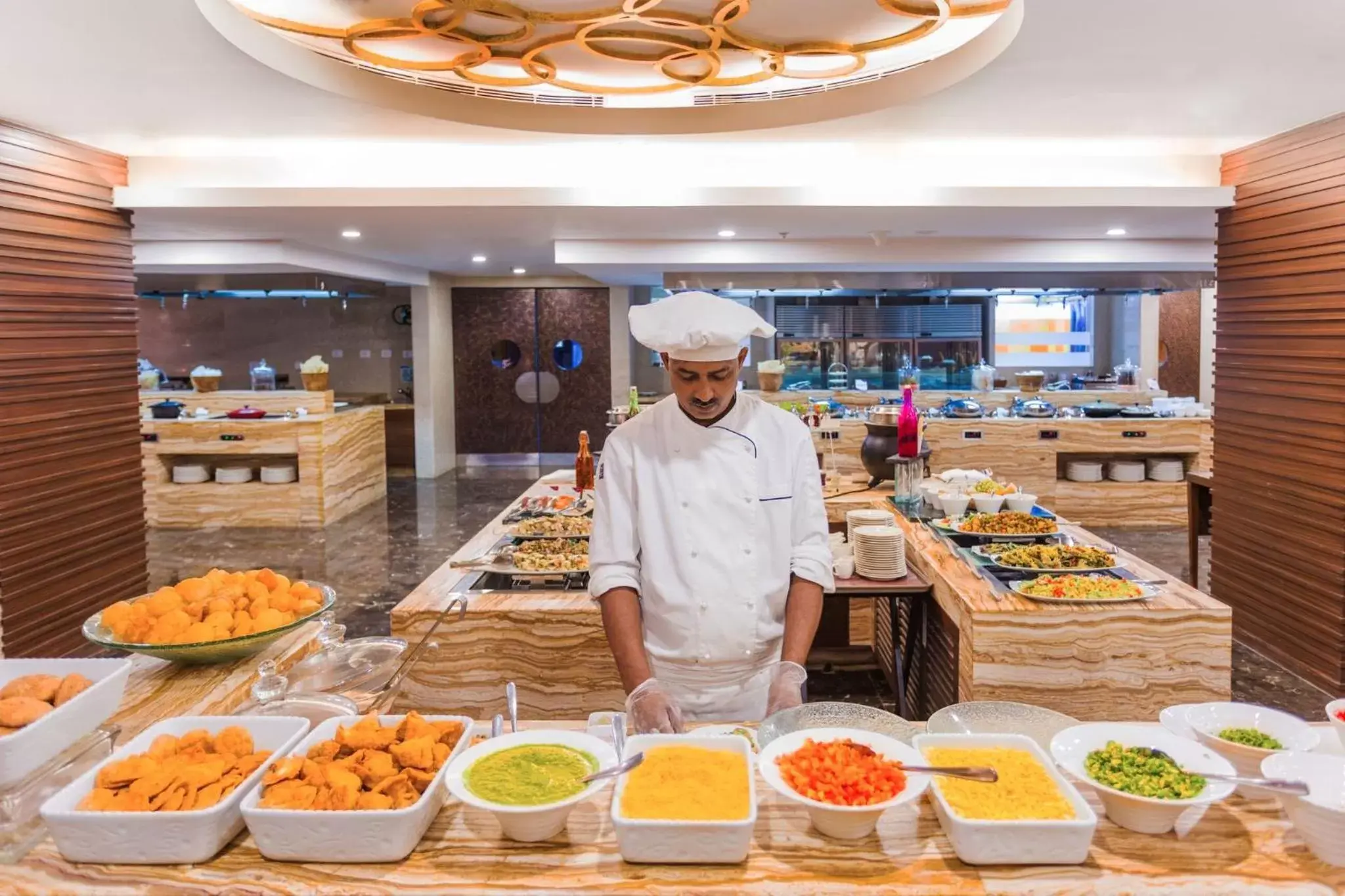 Restaurant/places to eat in Crowne Plaza Ahmedabad City Centre, an IHG Hotel