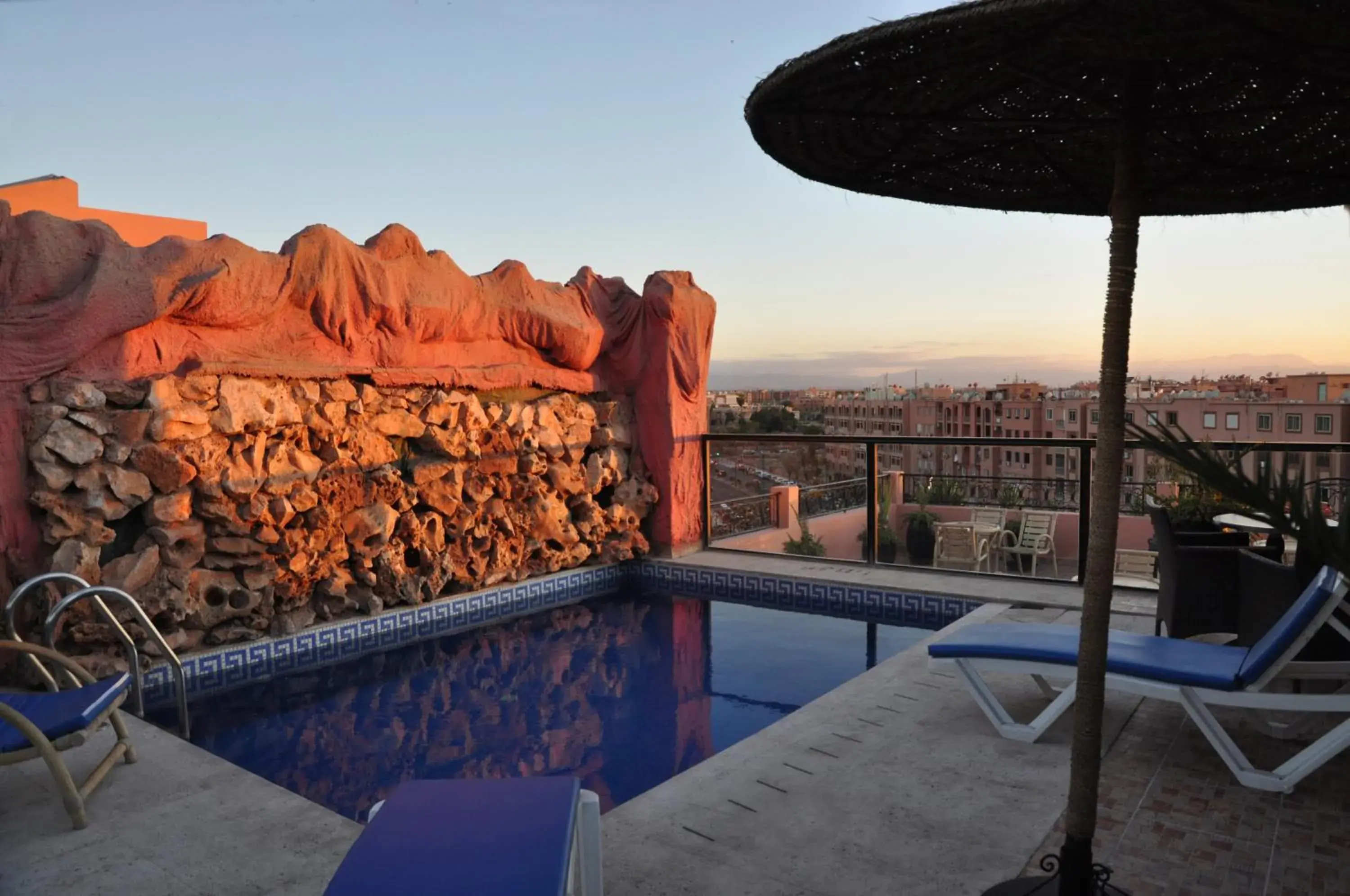 Balcony/Terrace, Swimming Pool in Hotel Mont Gueliz