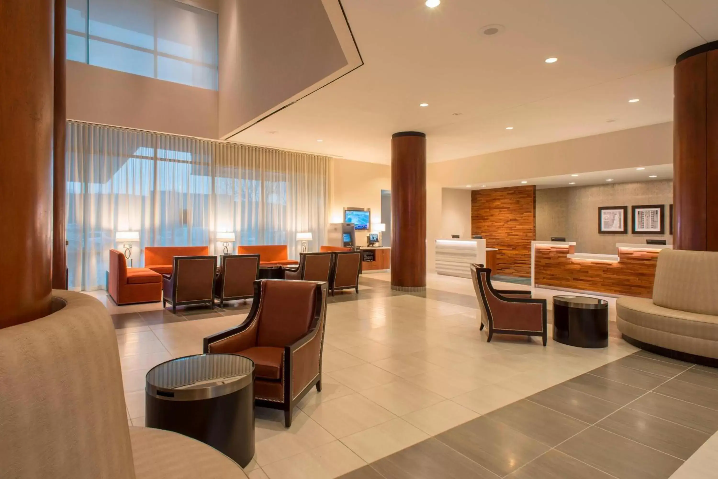 Lobby or reception in Tulsa Marriott Southern Hills