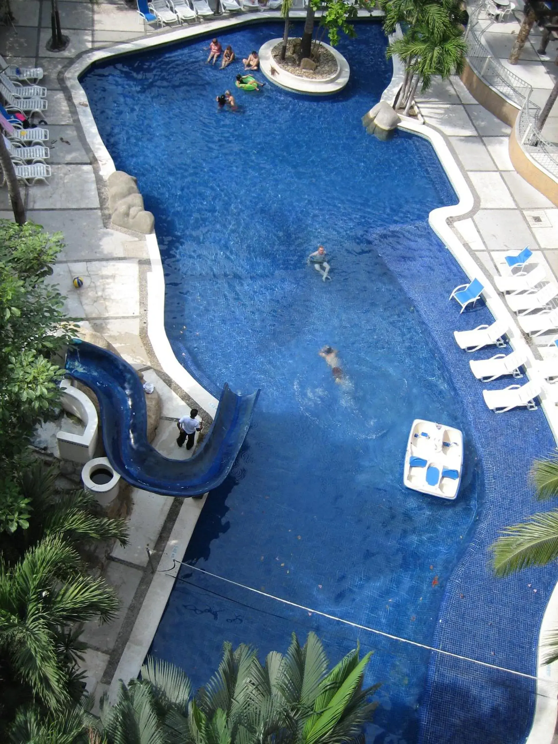 Pool View in Hotel Club del Sol Acapulco by NG Hoteles