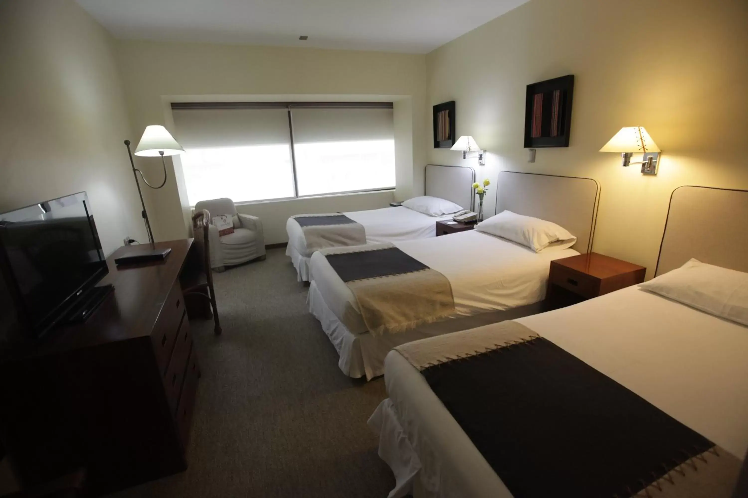 Bedroom, Bed in Almacruz Hotel y Centro de Convenciones (Ex Galerías)