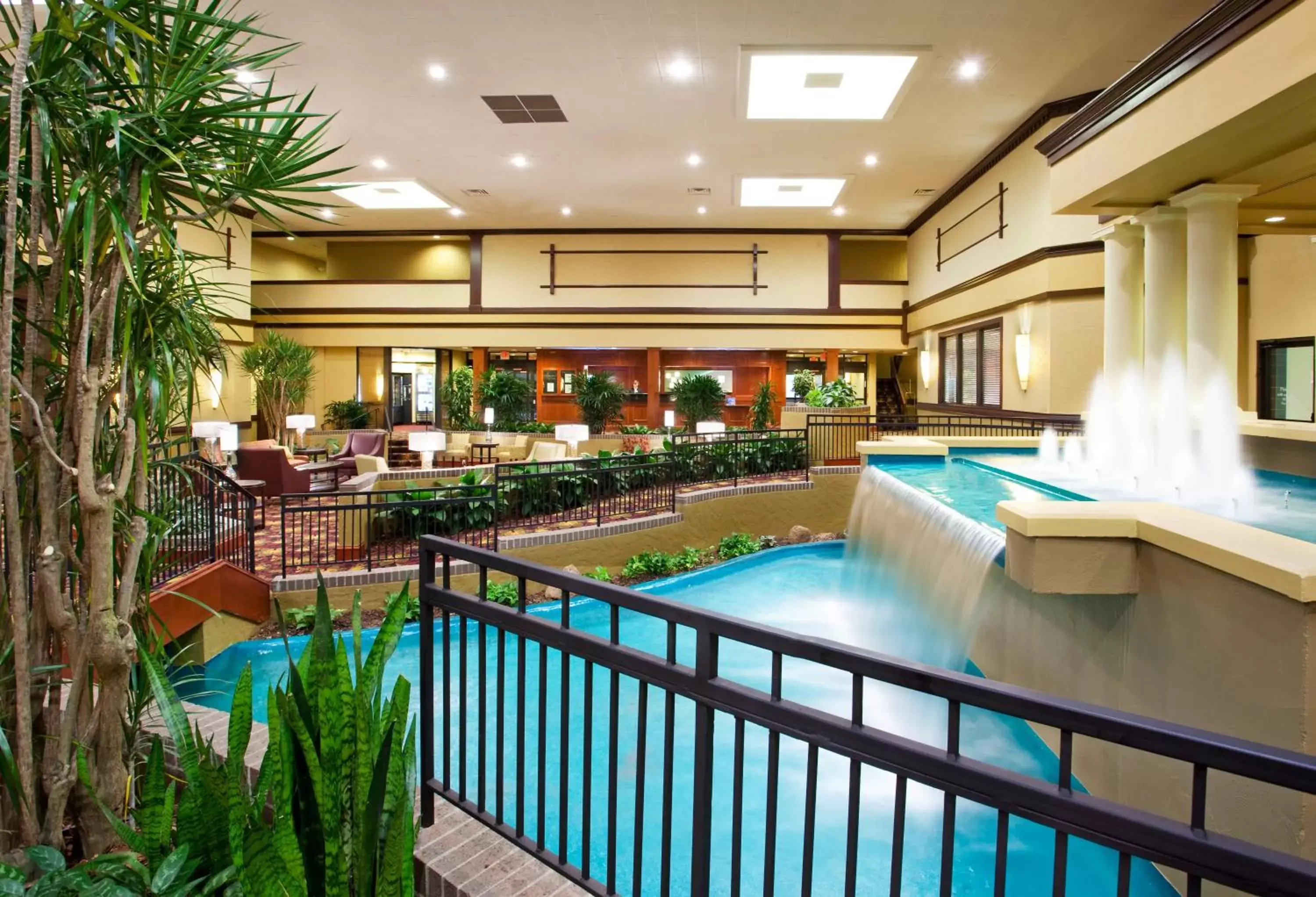 Property building, Pool View in Holiday Inn Cincinnati-Eastgate, an IHG Hotel