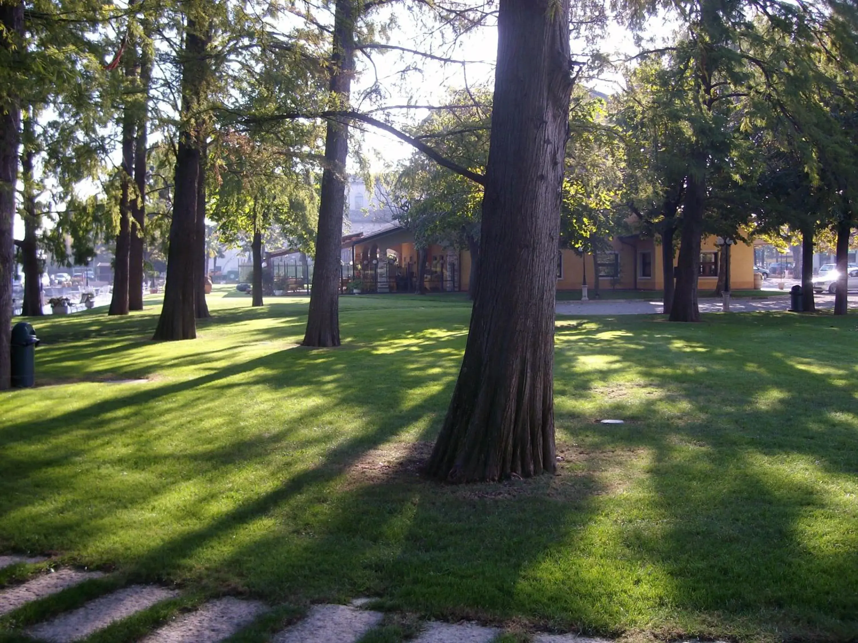 Garden in Hotel Lugana Parco Al Lago