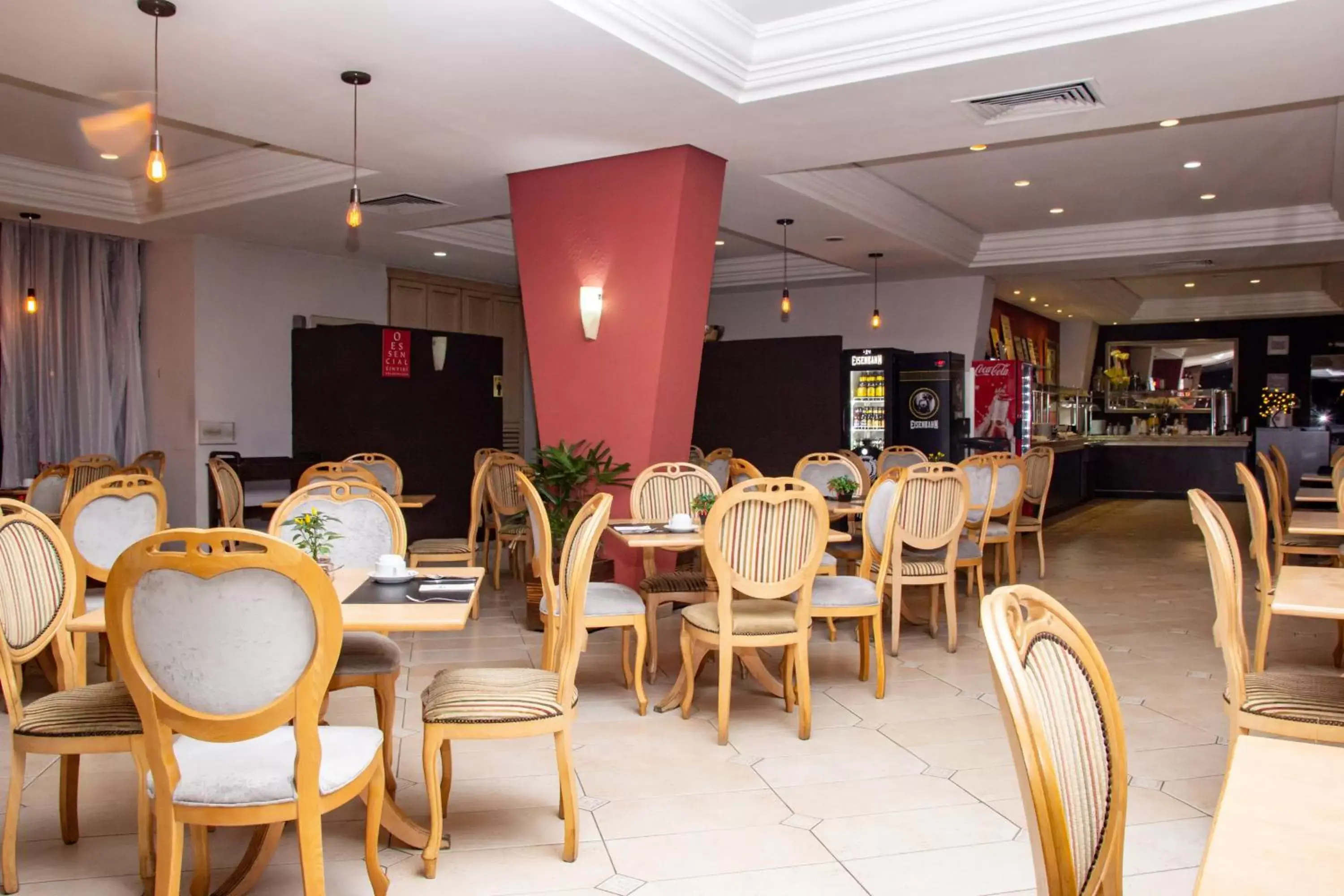 Lounge or bar, Restaurant/Places to Eat in Bristol Upper Curitiba Alto da XV